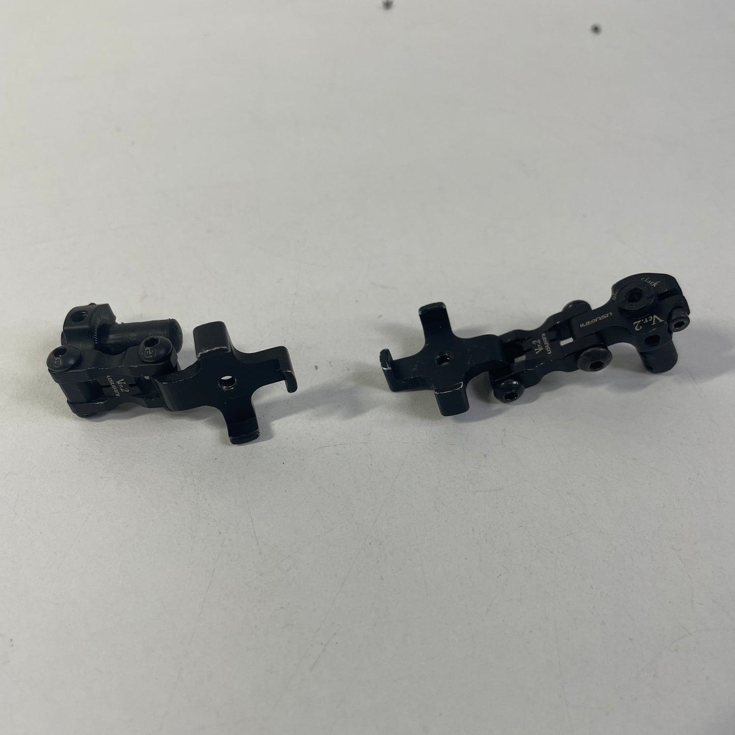 Usukani Black Alloy Magnet Body Mounts
