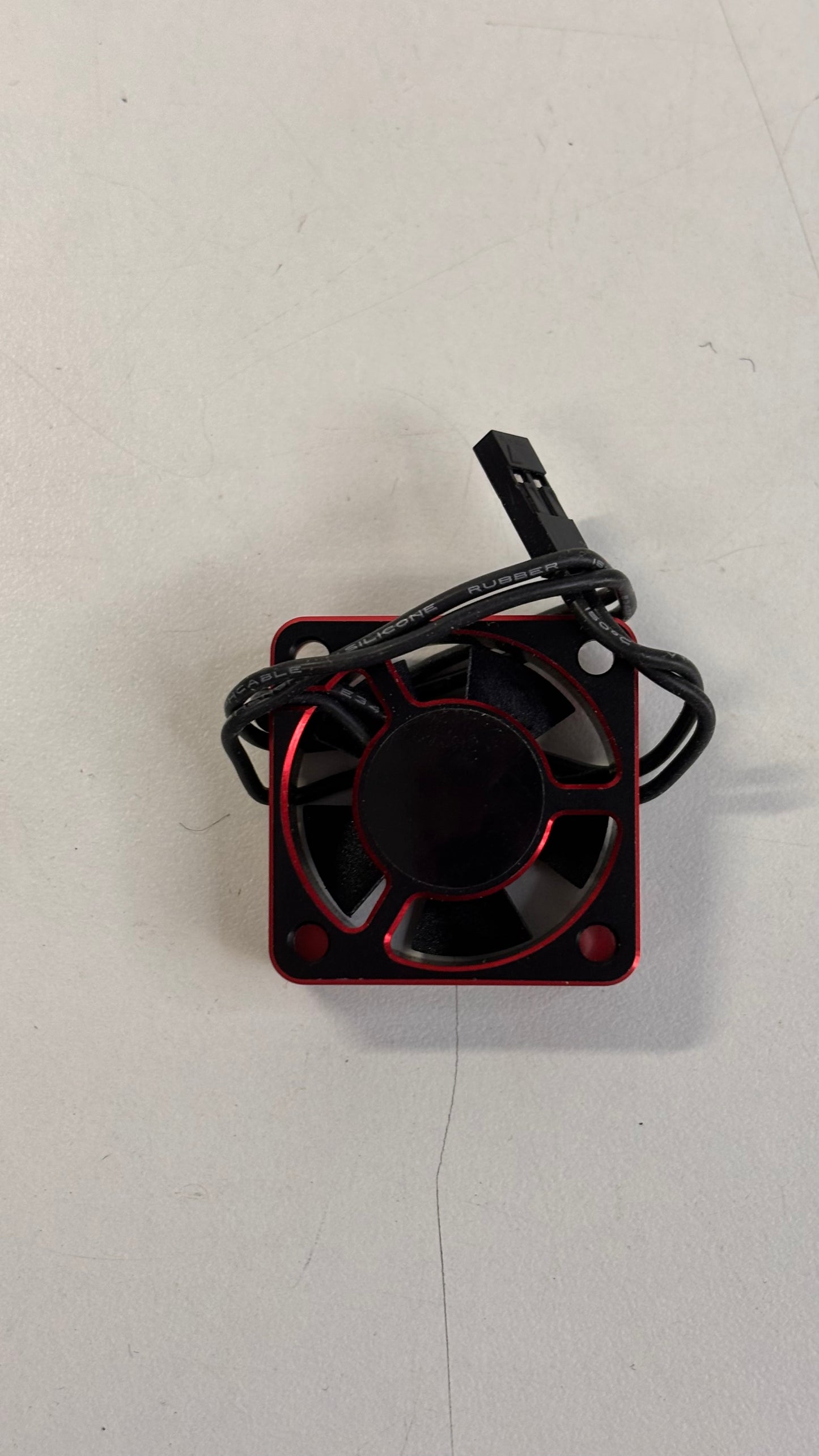Slideogy Red & Black Alloy Fan