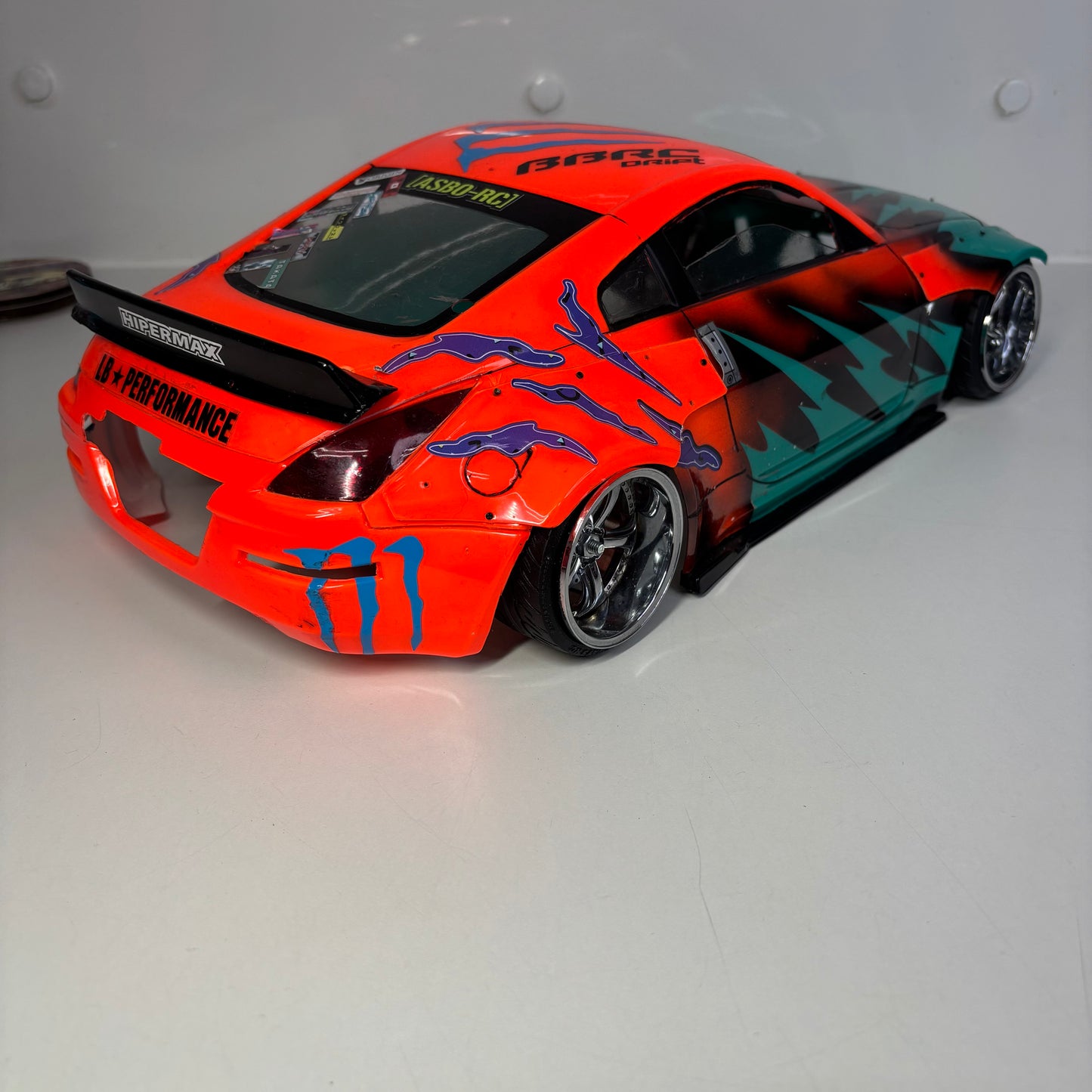 Nissan 350Z Widebody Bodyshell Green And Orange