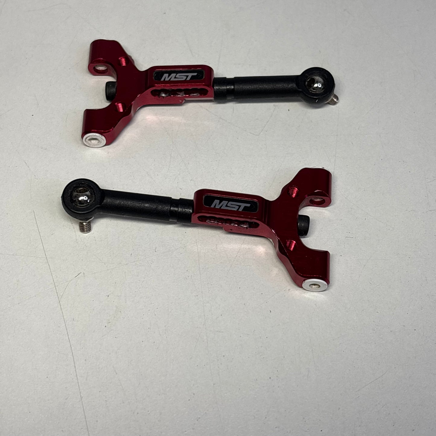 MST RMX 2.0 2.5 Red Alloy Front Lower Arms