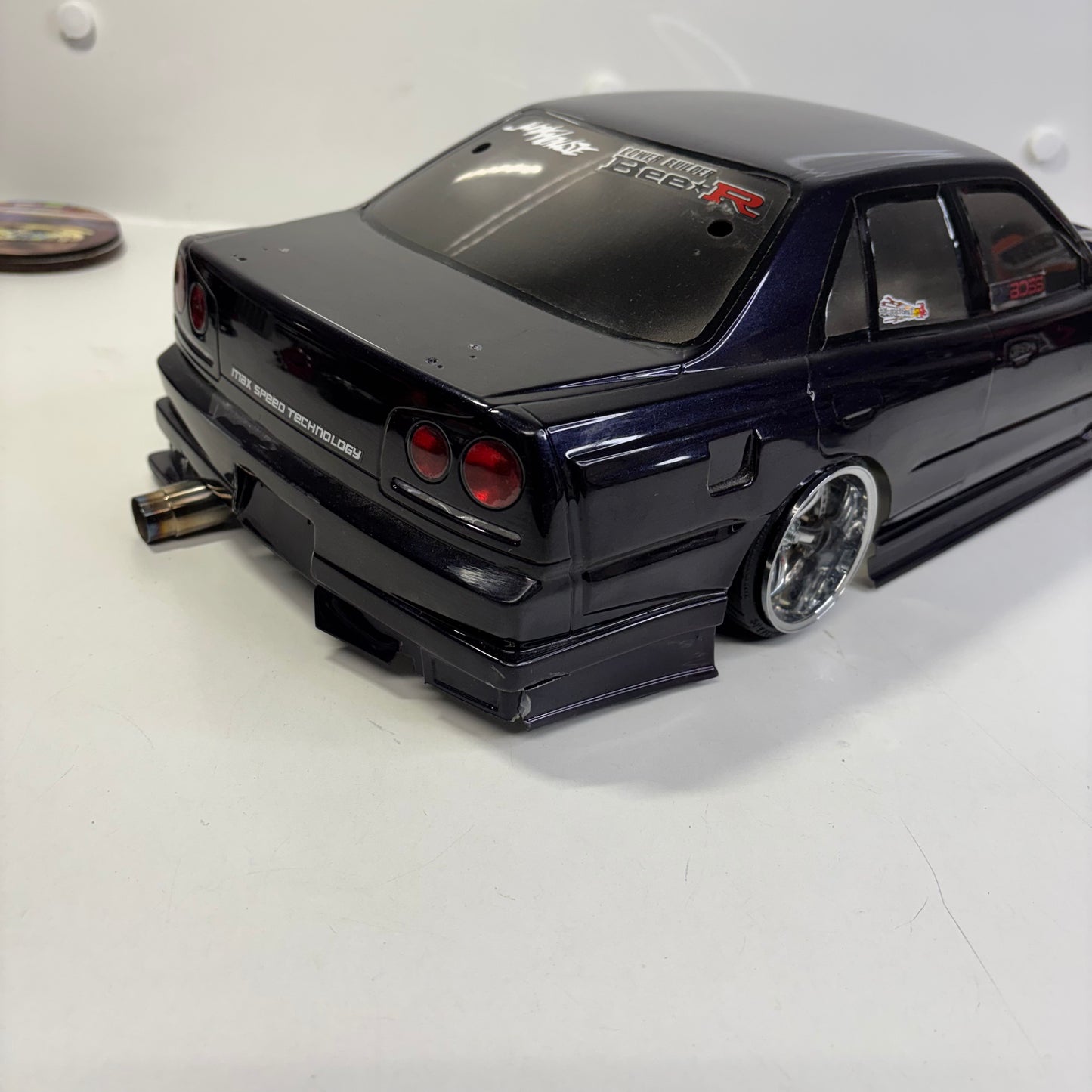 Yokomo? Nissan Skyline ER34 4 Door Bodyshell