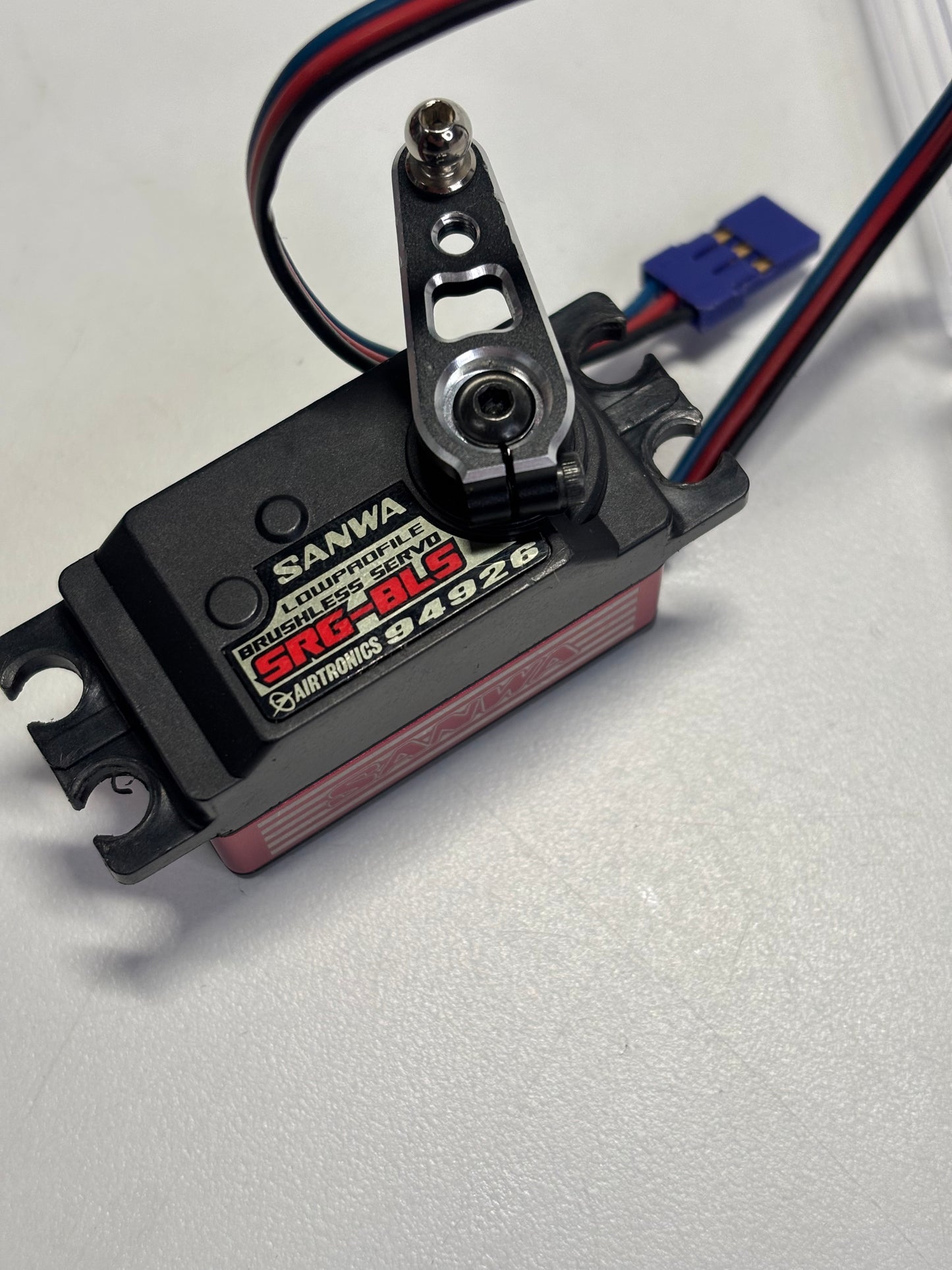 Sanwa Servo Red SRG-BLS 94926 Brushless With Sanwa Alloy Horn