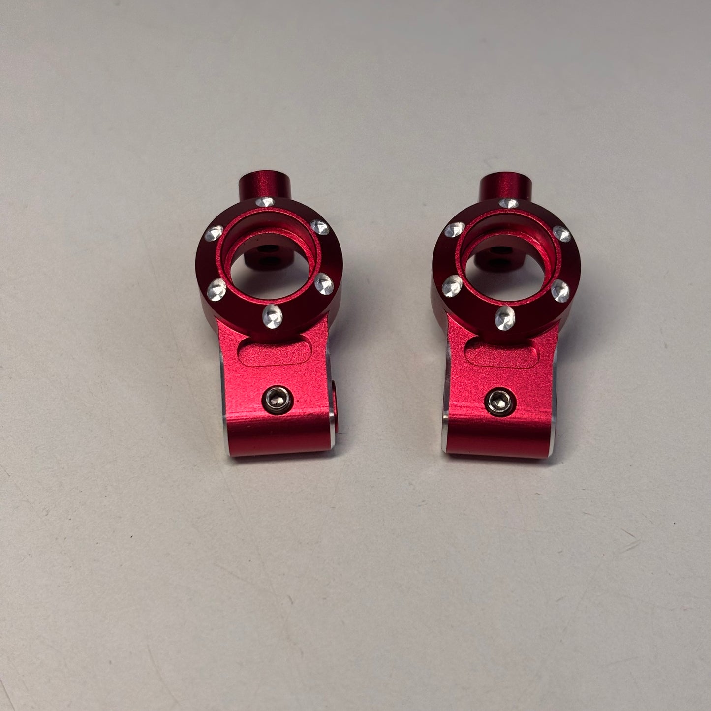 Overdose Red Alloy Rear Upright Hubs