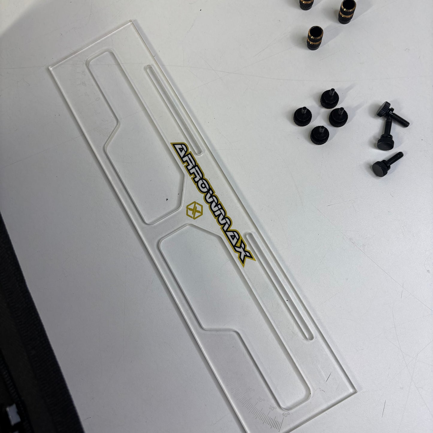 Arrowmax Honeycomb Set Up Station Black Gold