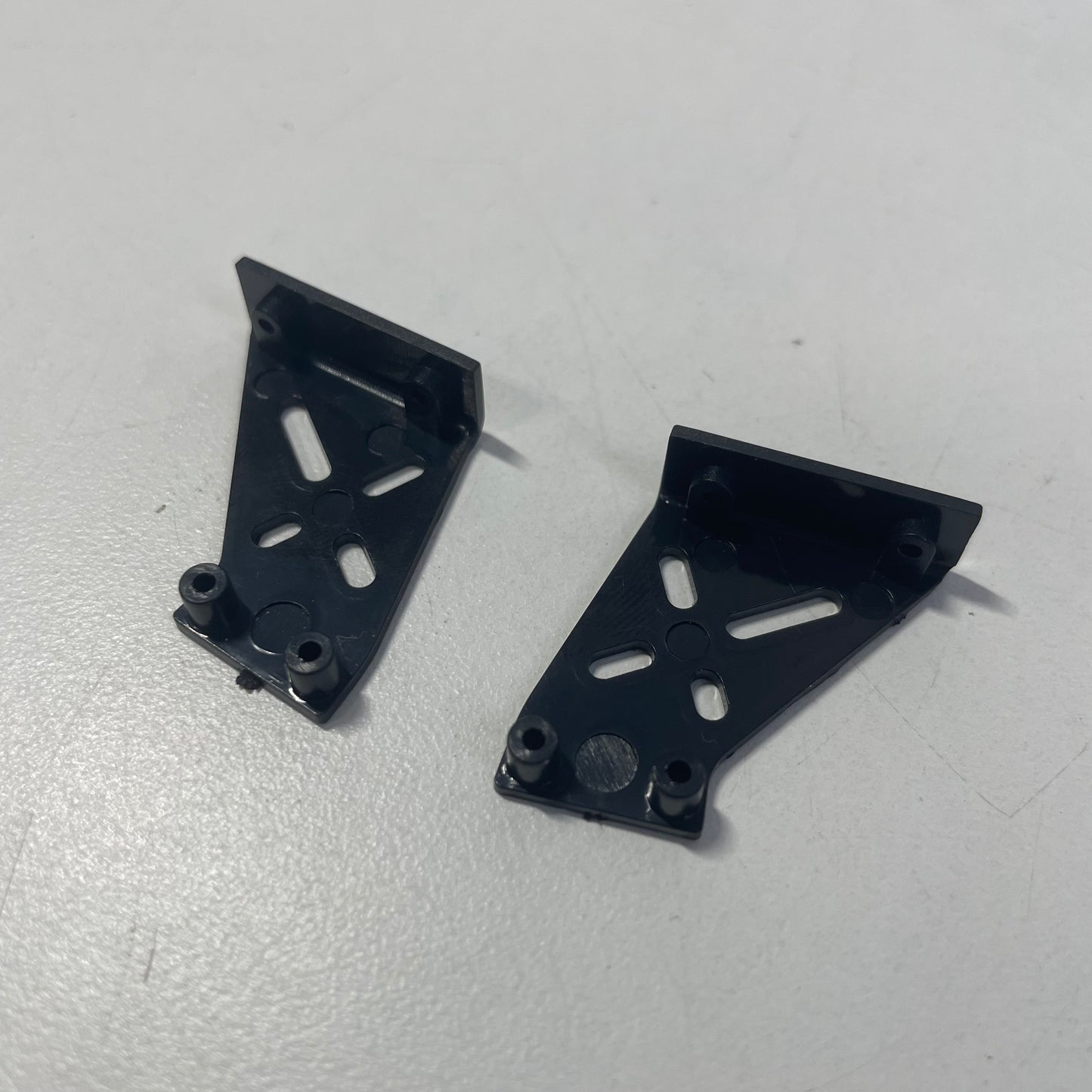 Spoiler Mounts