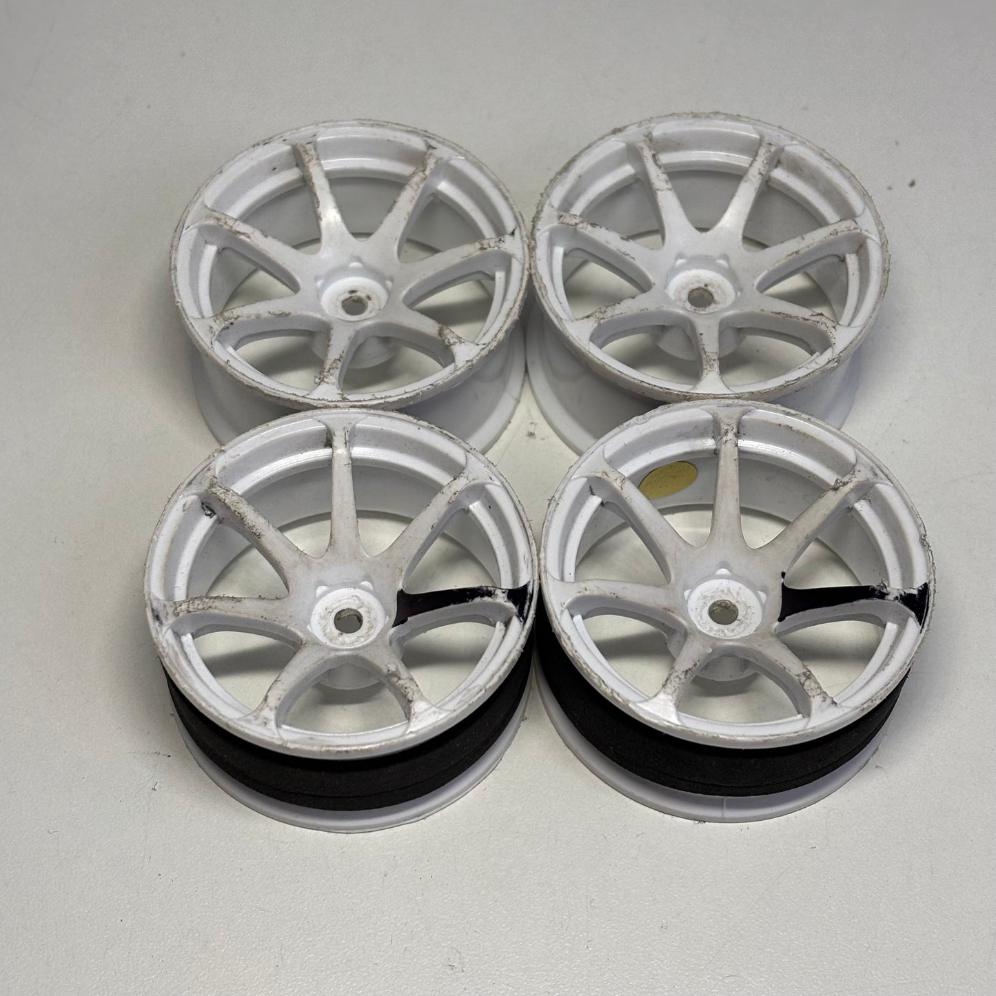 Lab High Traction Wheels White Offset 6/9