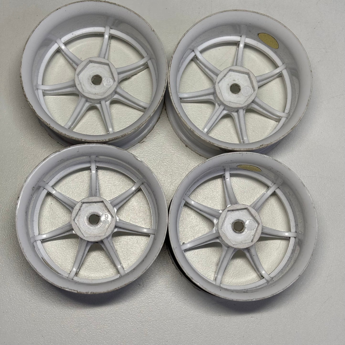 Lab High Traction Wheels White Offset 6/9