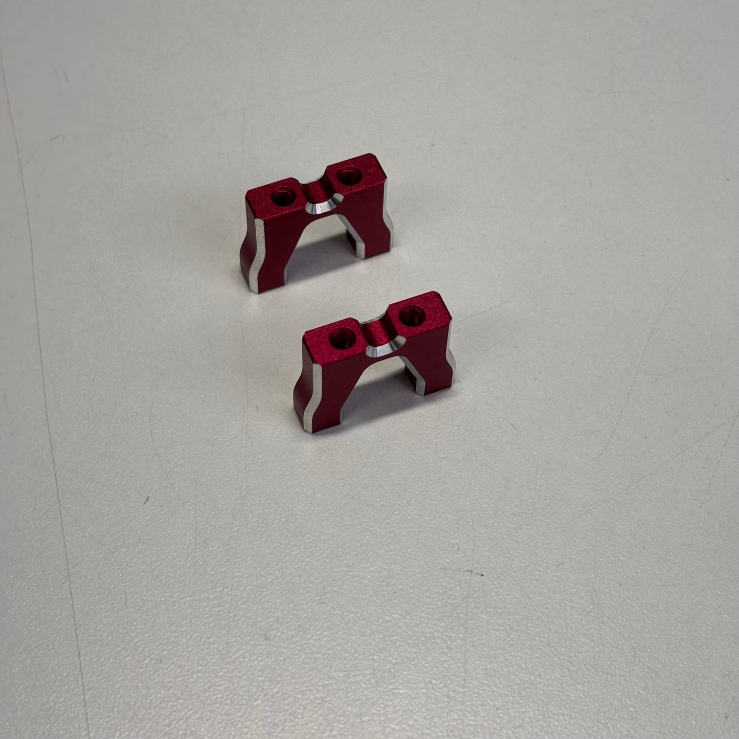 Yokomo Red Alloy Upright Servo Holders