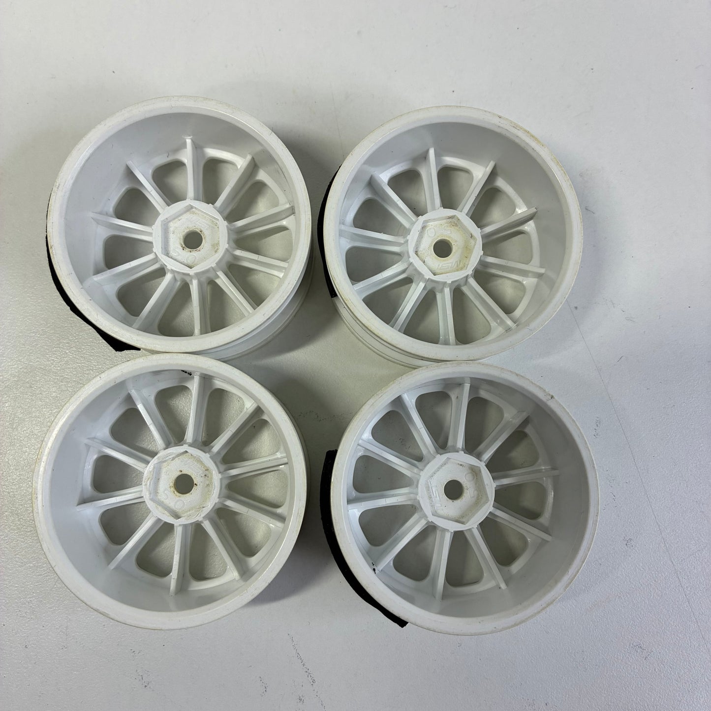 MST White Wheels Offset 5