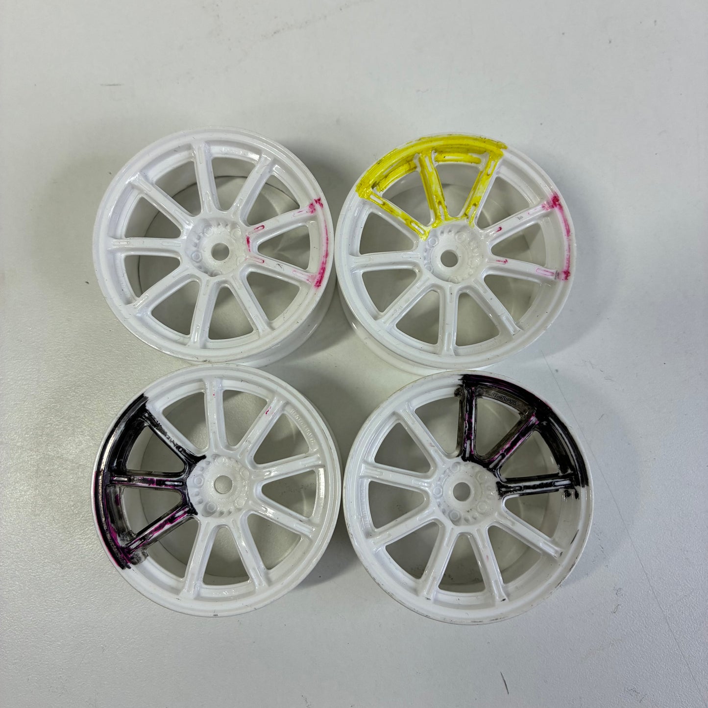 White Wheels Multi Spoke Offset 3mm