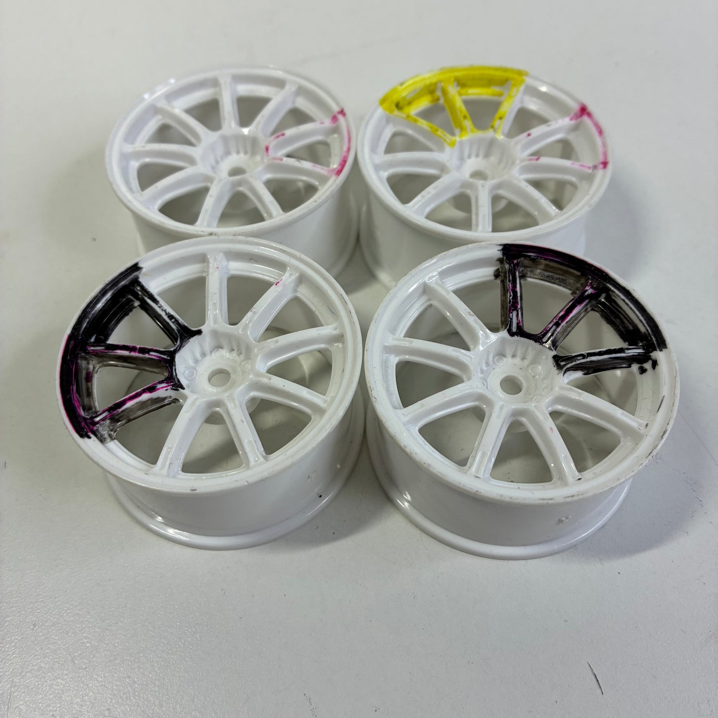 White Wheels Multi Spoke Offset 3mm
