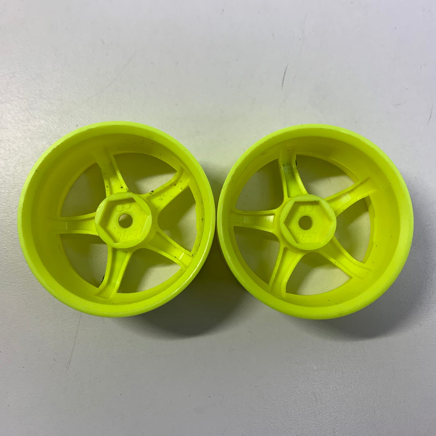Overdose Wheels Pair Valino? Yellow Offset 26mm Offset 7