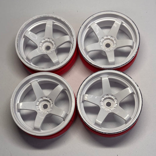 Topline? White Wheels Offset 6/8