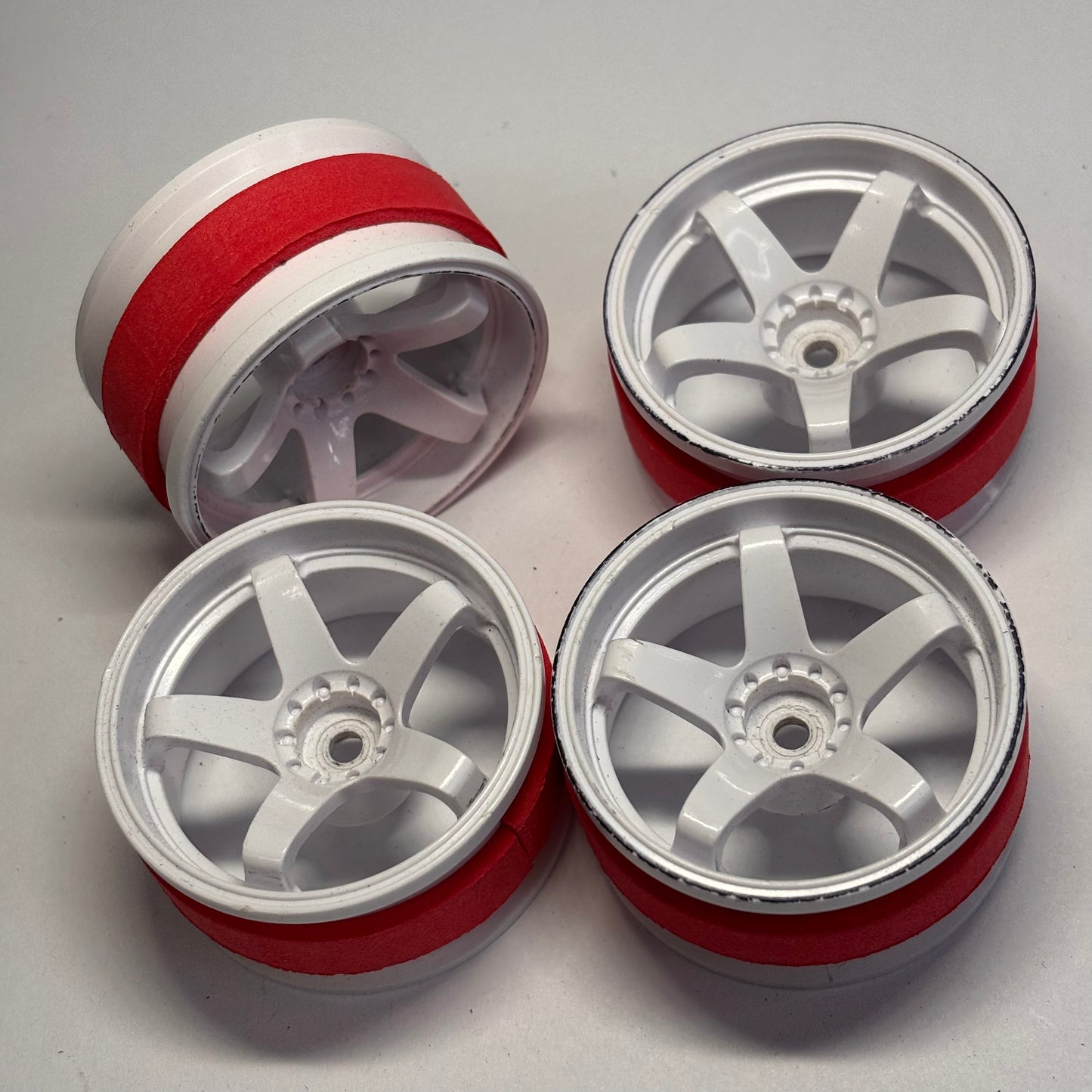 Topline? White Wheels Offset 6/8