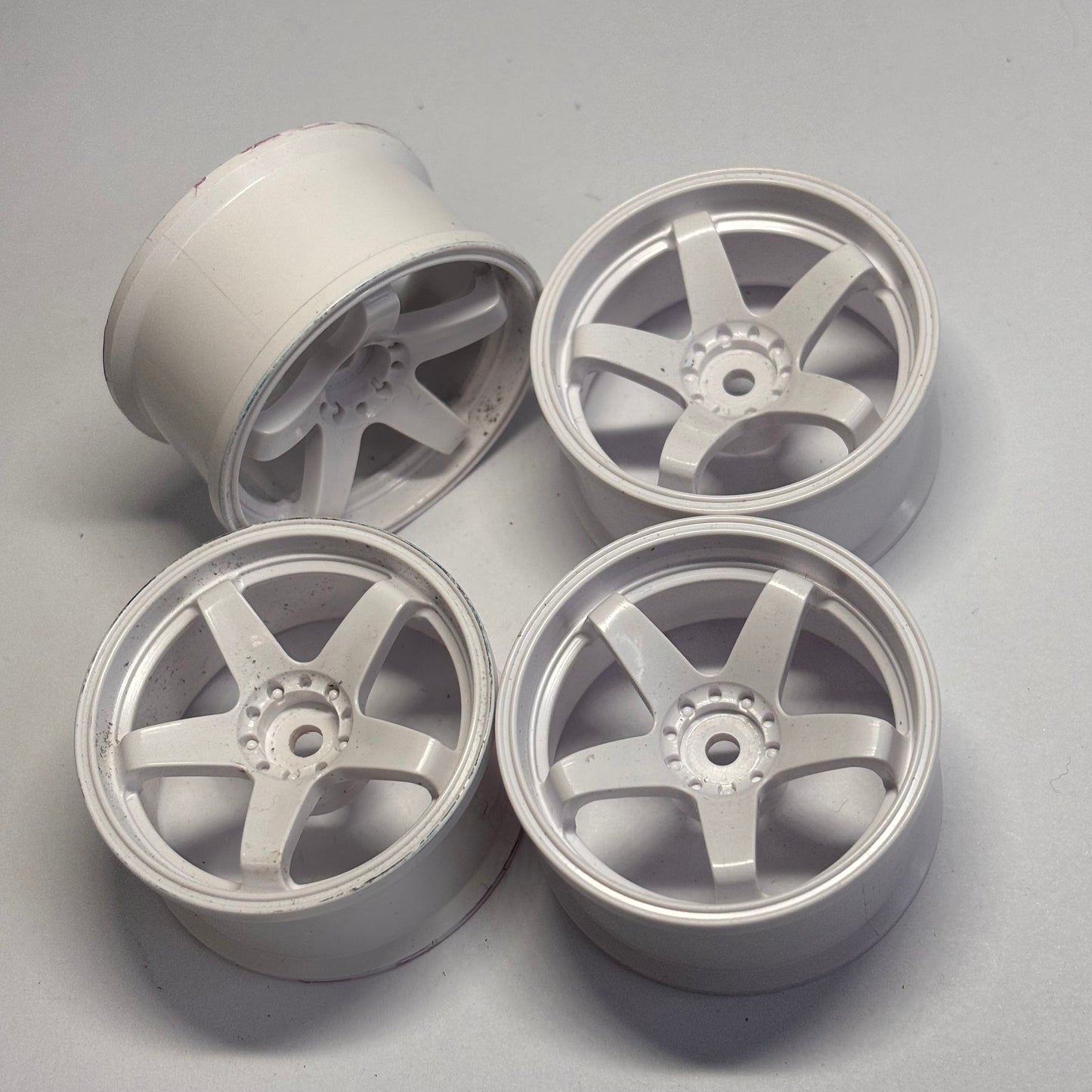 Topline? White Wheels Offset 5/6