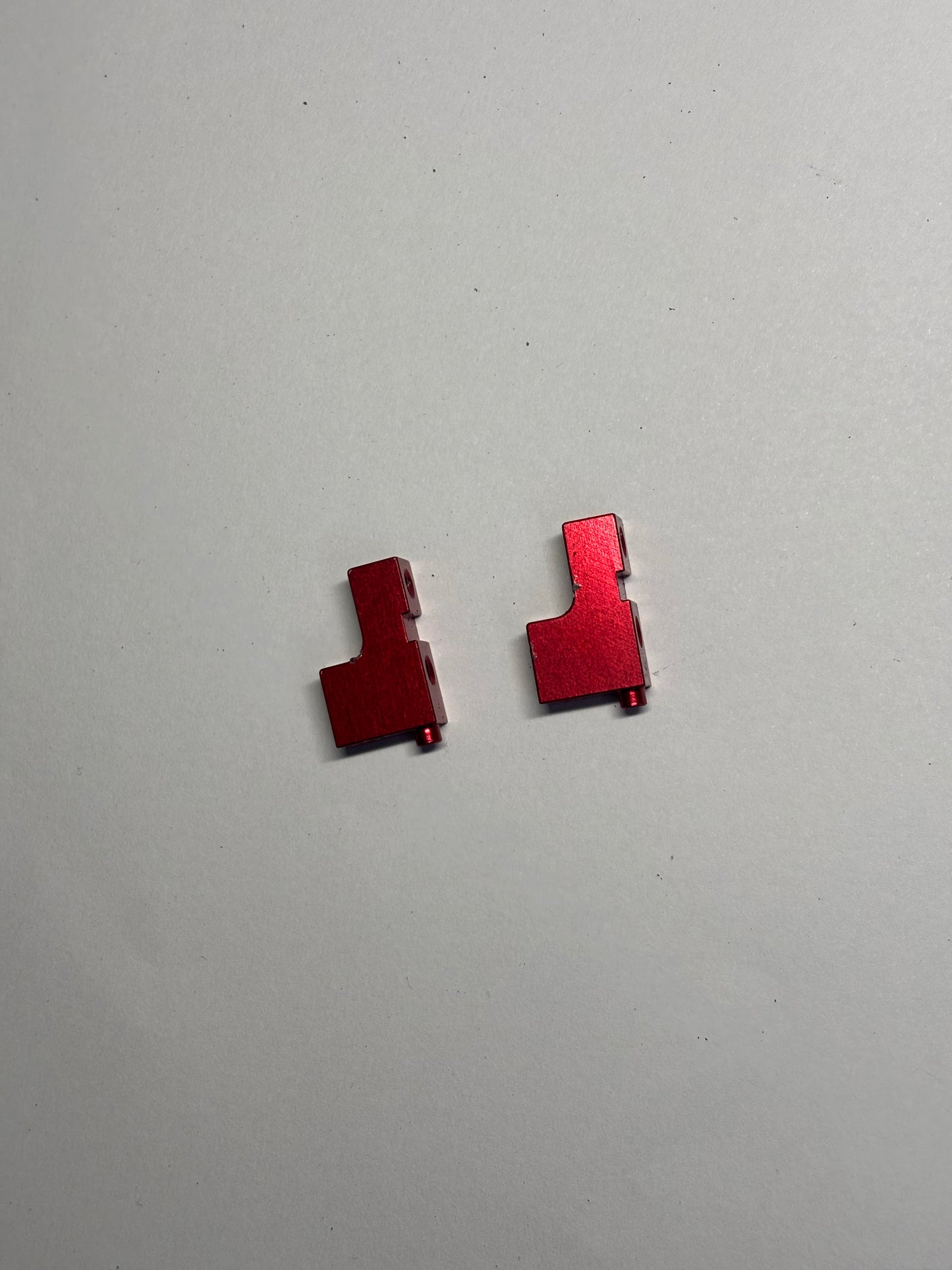 MST RMX 2.0 2.5 Red Alloy Servo Mounts