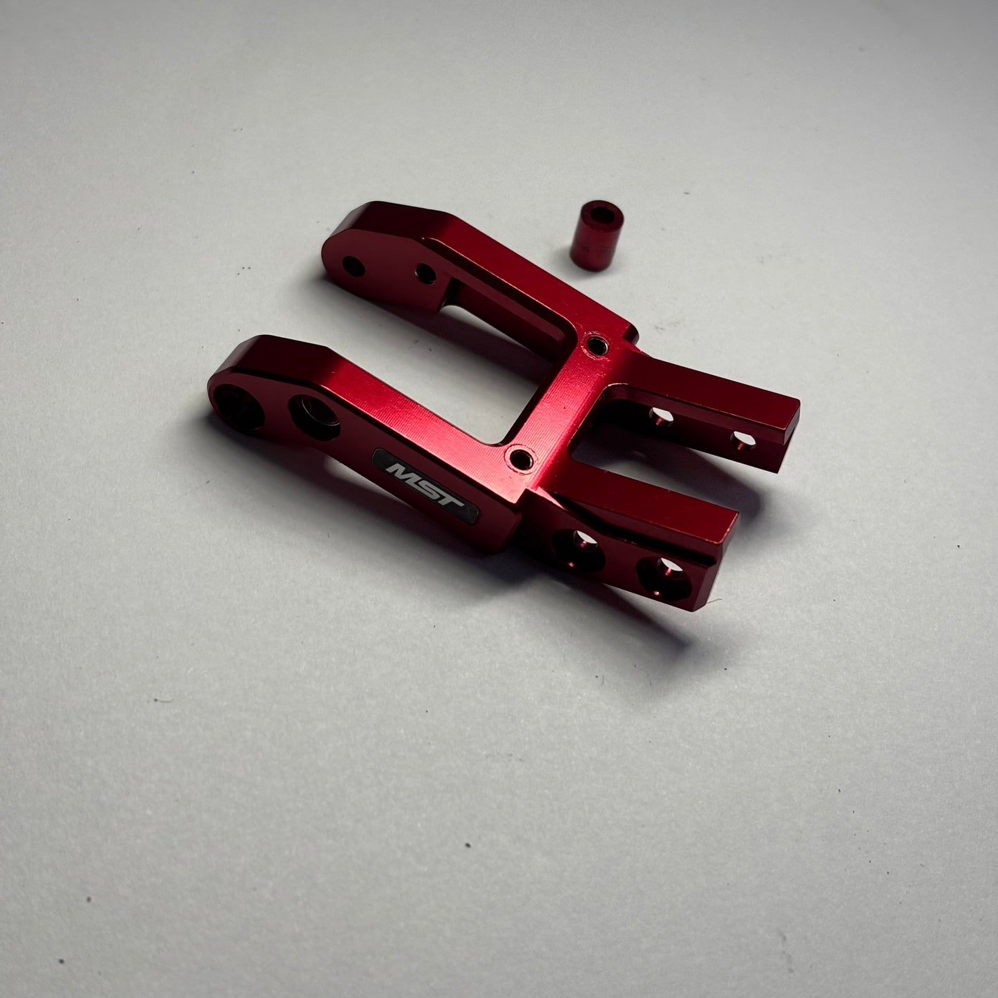 MST RMX 2.0 2.5 Red Alloy Rear Gearbox Connector