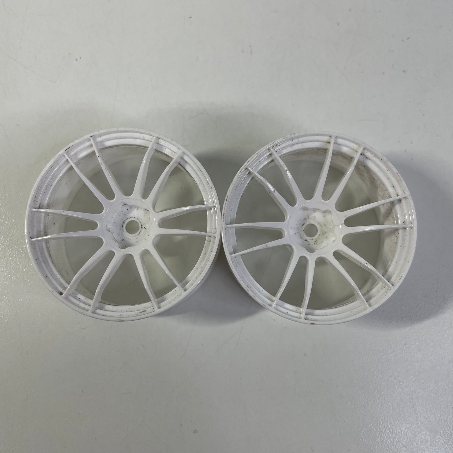 Reve D White Wheels X2 6mm Offset