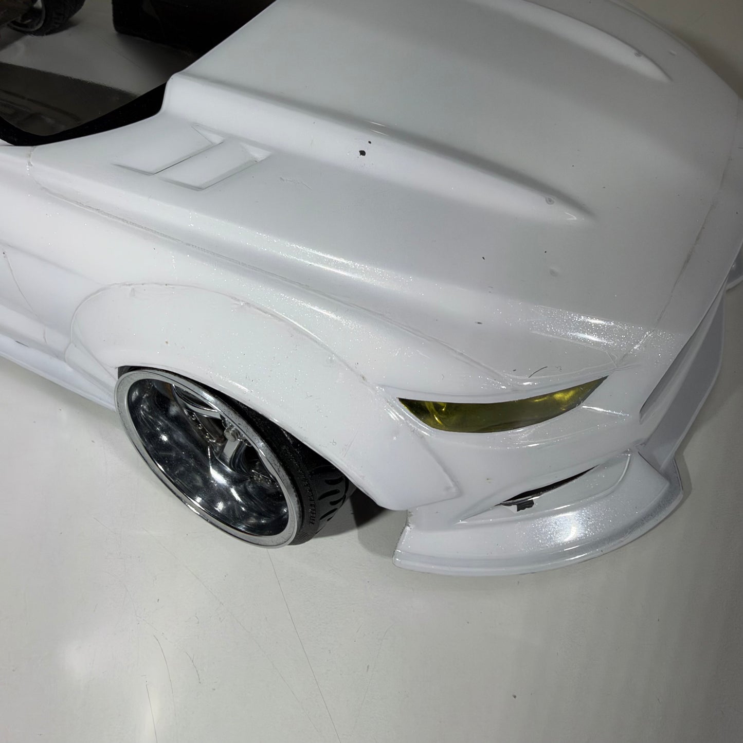 MST Ford Mustang White Pearl Bodyshell 200mm+ 257 Wheelbase
