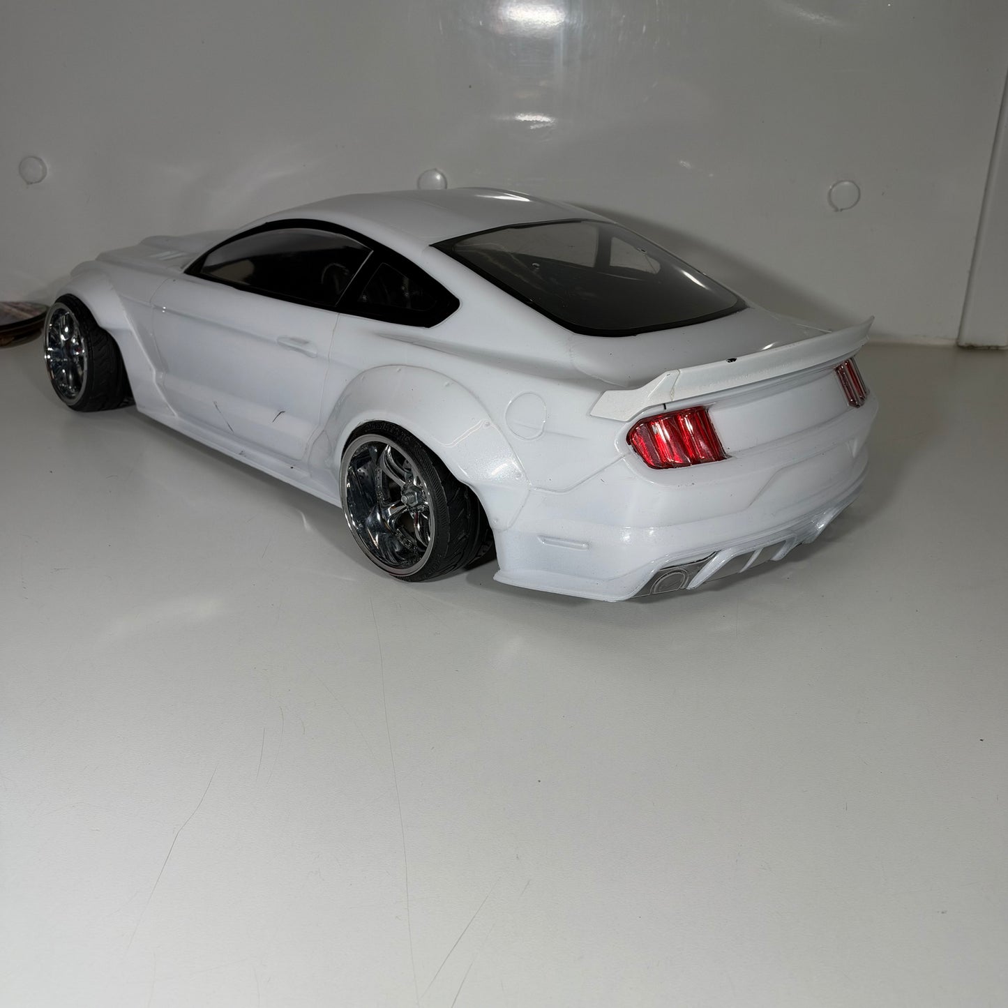 MST Ford Mustang White Pearl Bodyshell 200mm+ 257 Wheelbase
