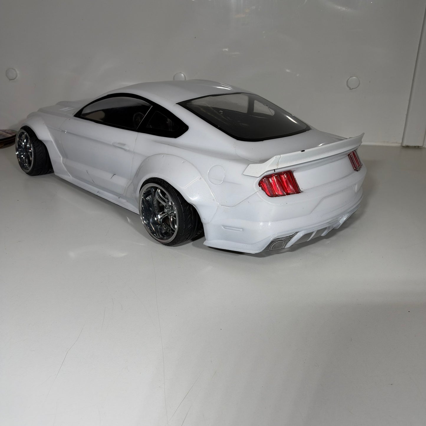 MST Ford Mustang White Pearl Bodyshell 200mm+ 257 Wheelbase