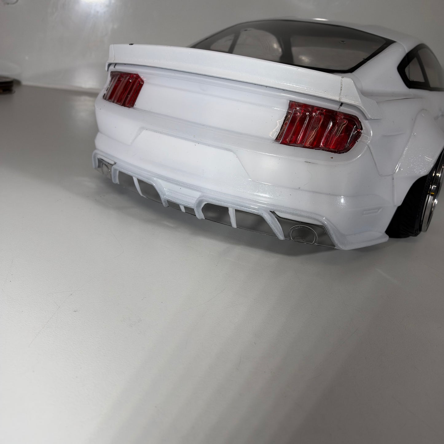 MST Ford Mustang White Pearl Bodyshell 200mm+ 257 Wheelbase