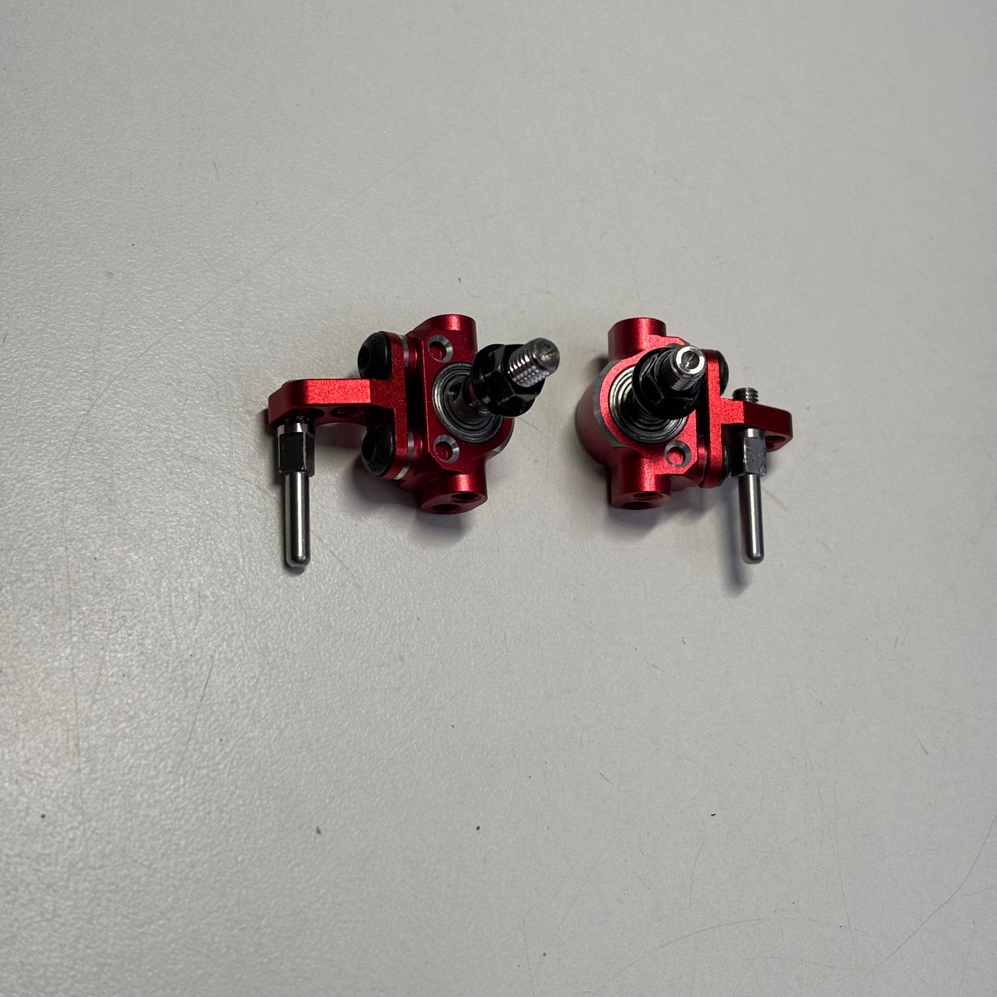 Rhino Racing Shark Knuckles Red Alloy RR-1400