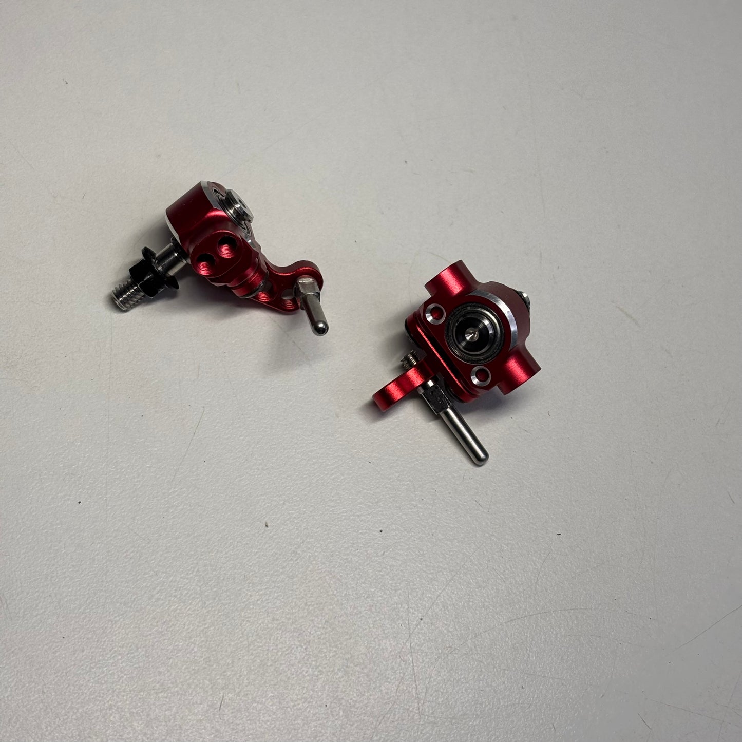 Rhino Racing Shark Knuckles Red Alloy RR-1400