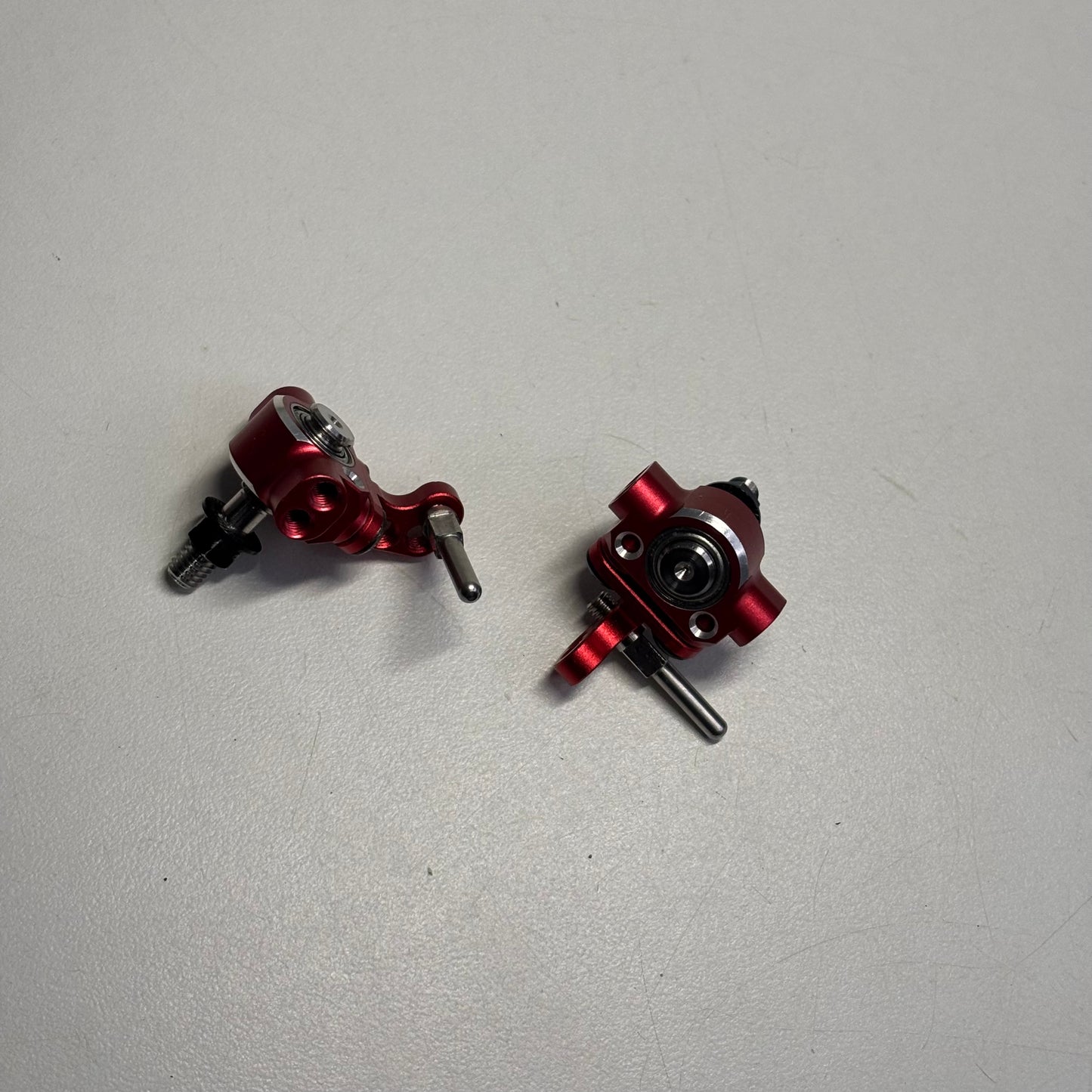 Rhino Racing Shark Knuckles Red Alloy RR-1400