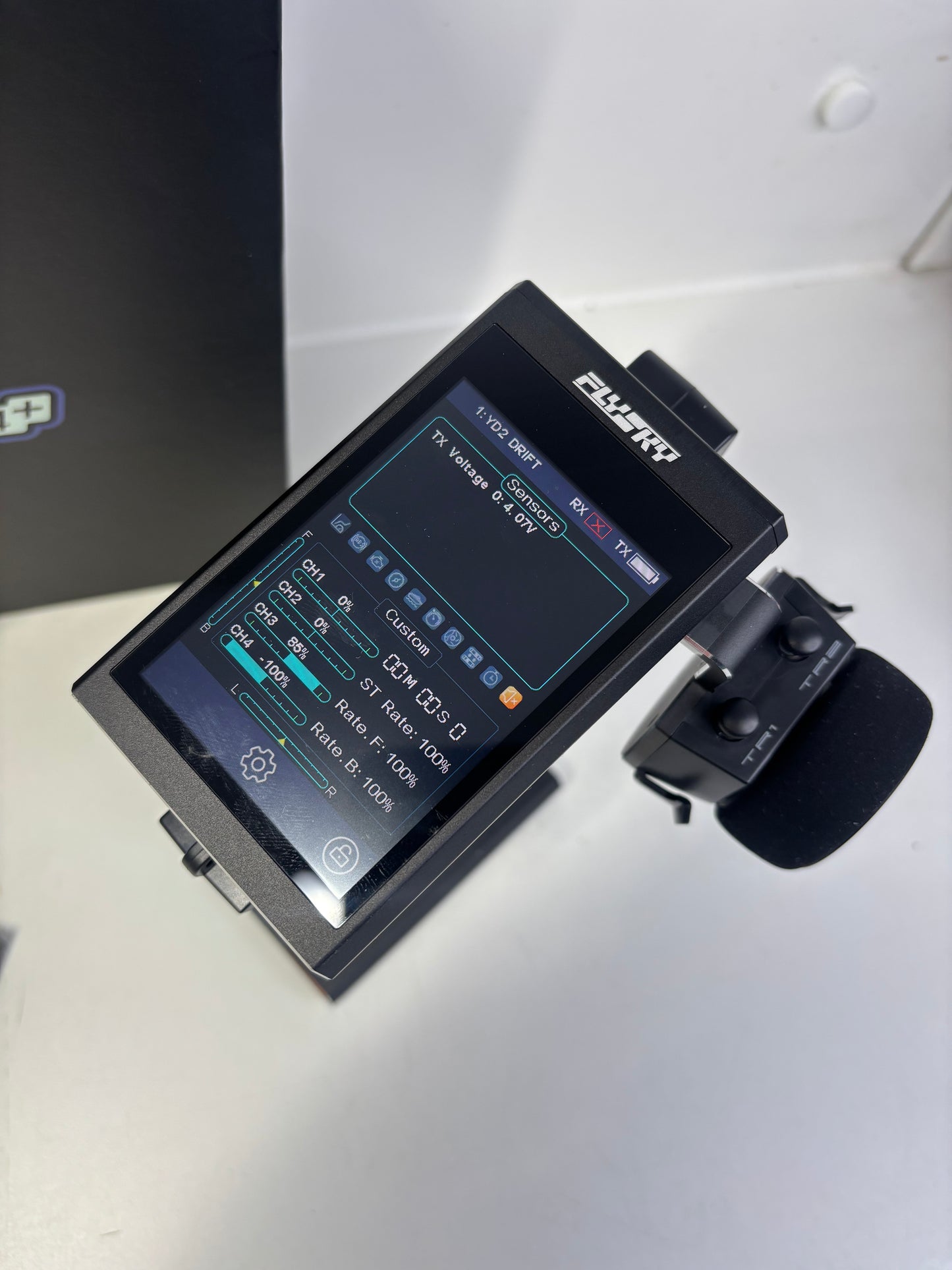 SkyRC Noble NB4 + Controller & FGr4B Receiver Boxed