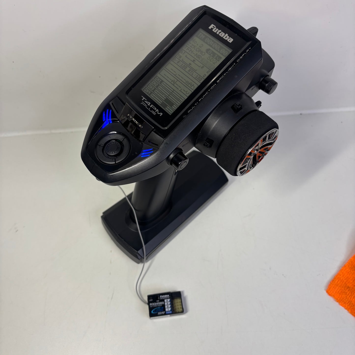 Futaba T4PM Plus Controller, R334SBS Receiver & Lipo