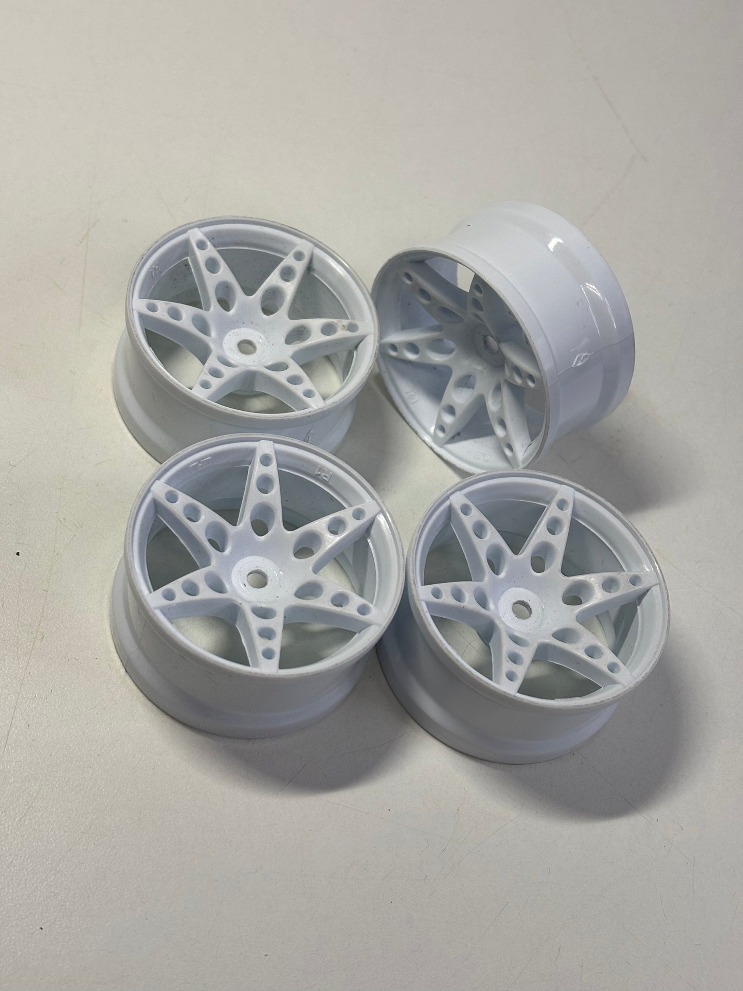 SRC R1 Wheels White 6mm Offset