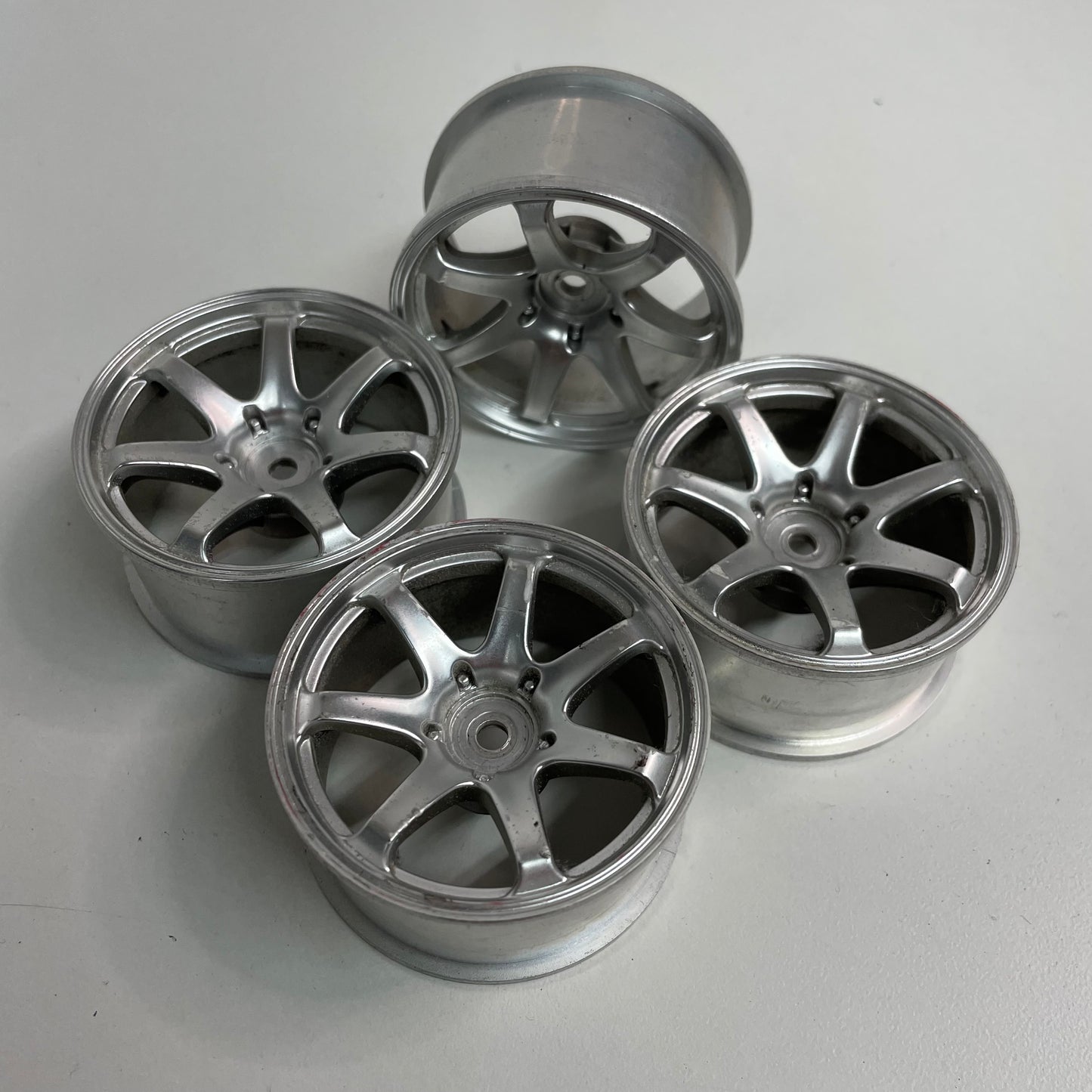 Silver Wheels Offset 6 7 Spoke
