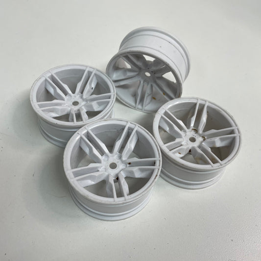 White Sakura D5 Wheels Offset 5