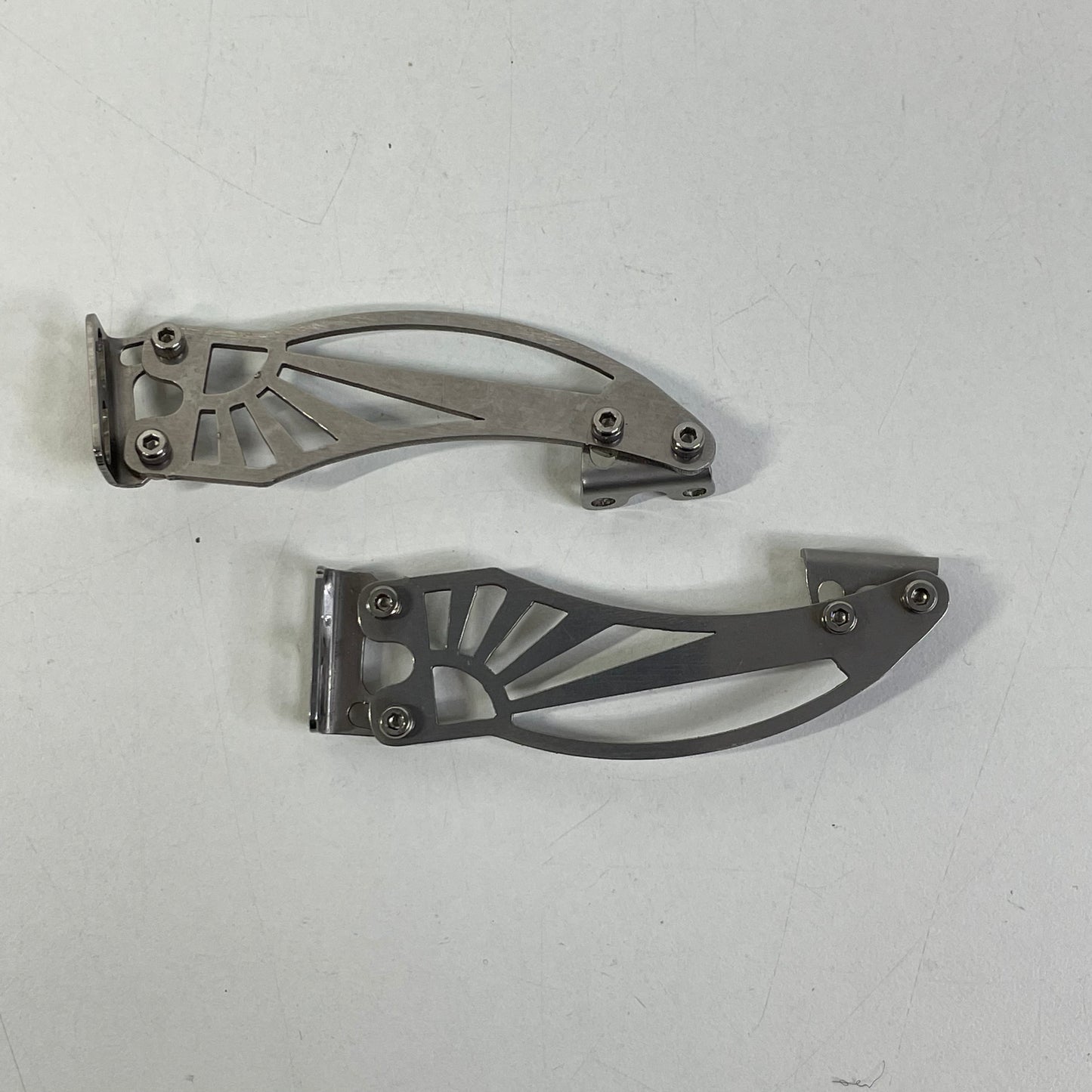 Spoiler Mounts Metal