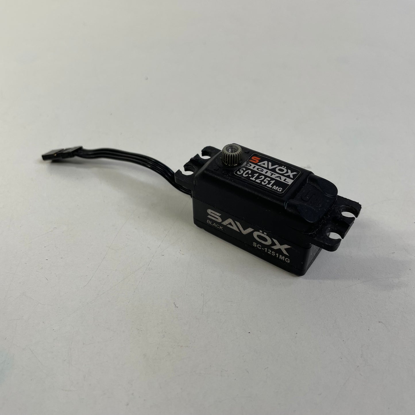SAVOX Digital Servo Black SC-1251MG
