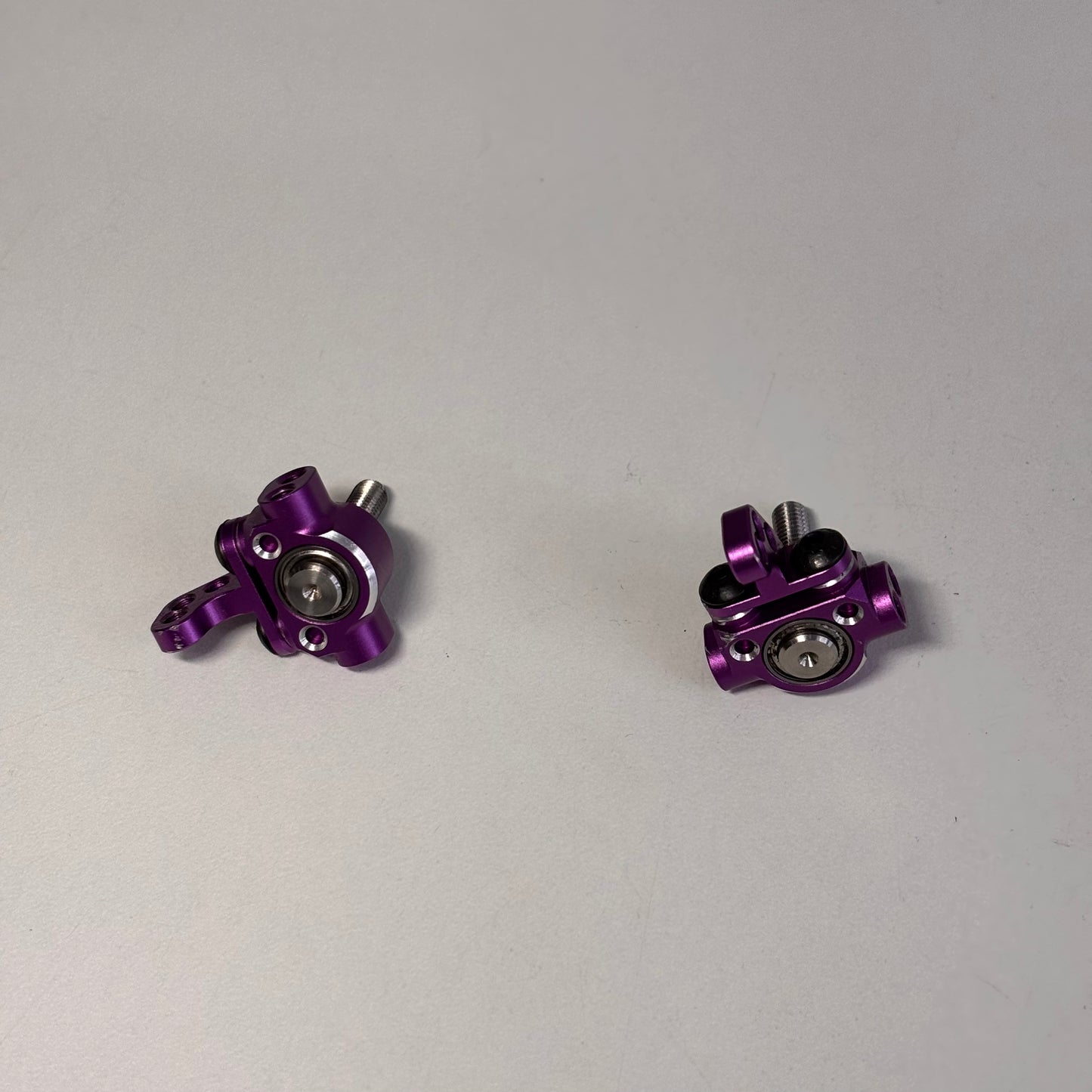 Rhino Racing Purple Alloy Front Knuckles & Axles