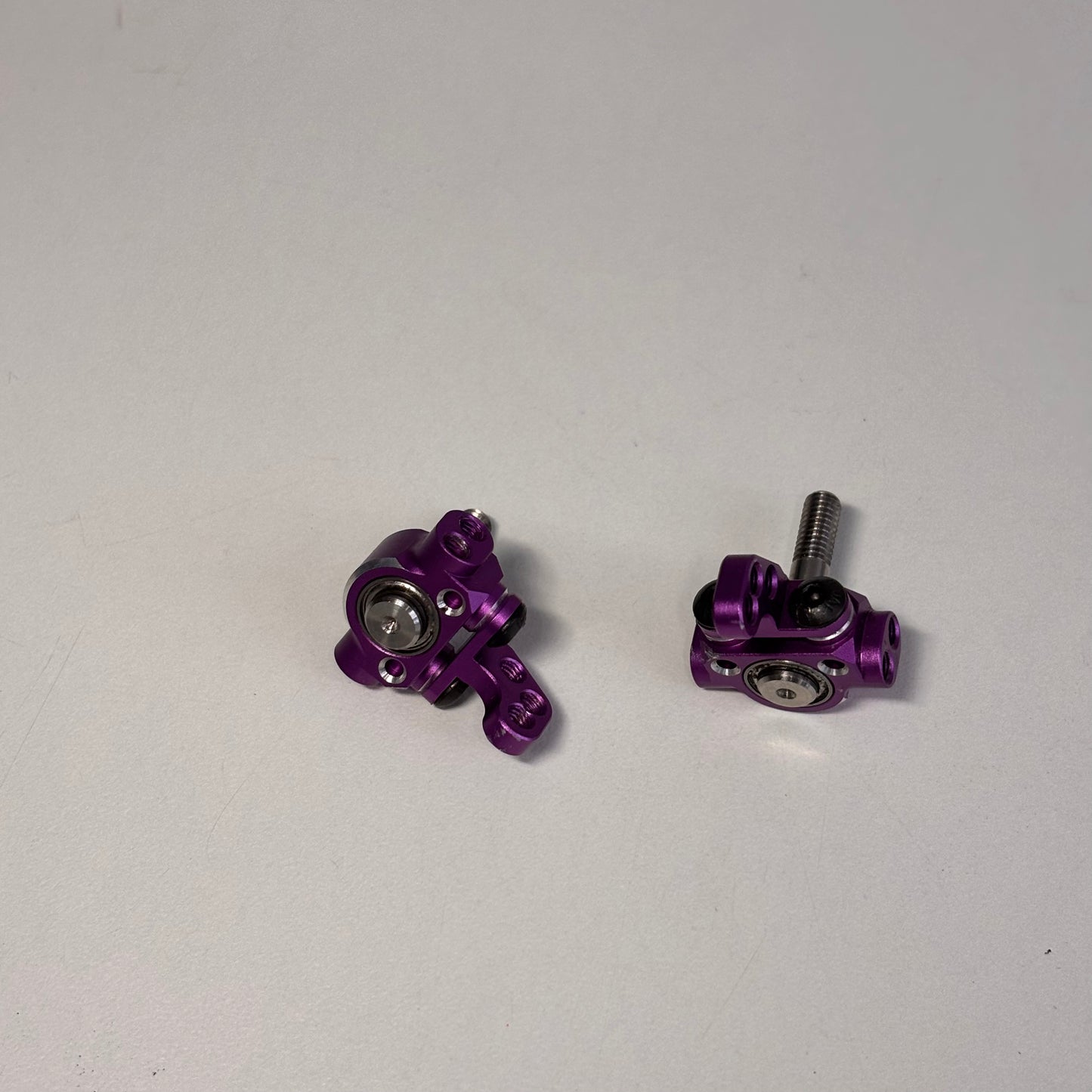 Rhino Racing Purple Alloy Front Knuckles & Axles