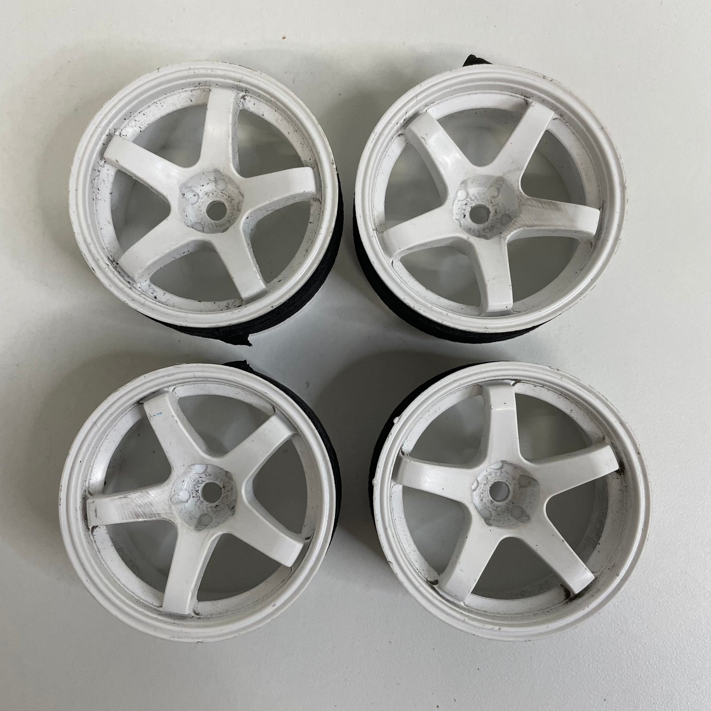 Overdose White Valino Wheels Offset 7 26mm Spec R
