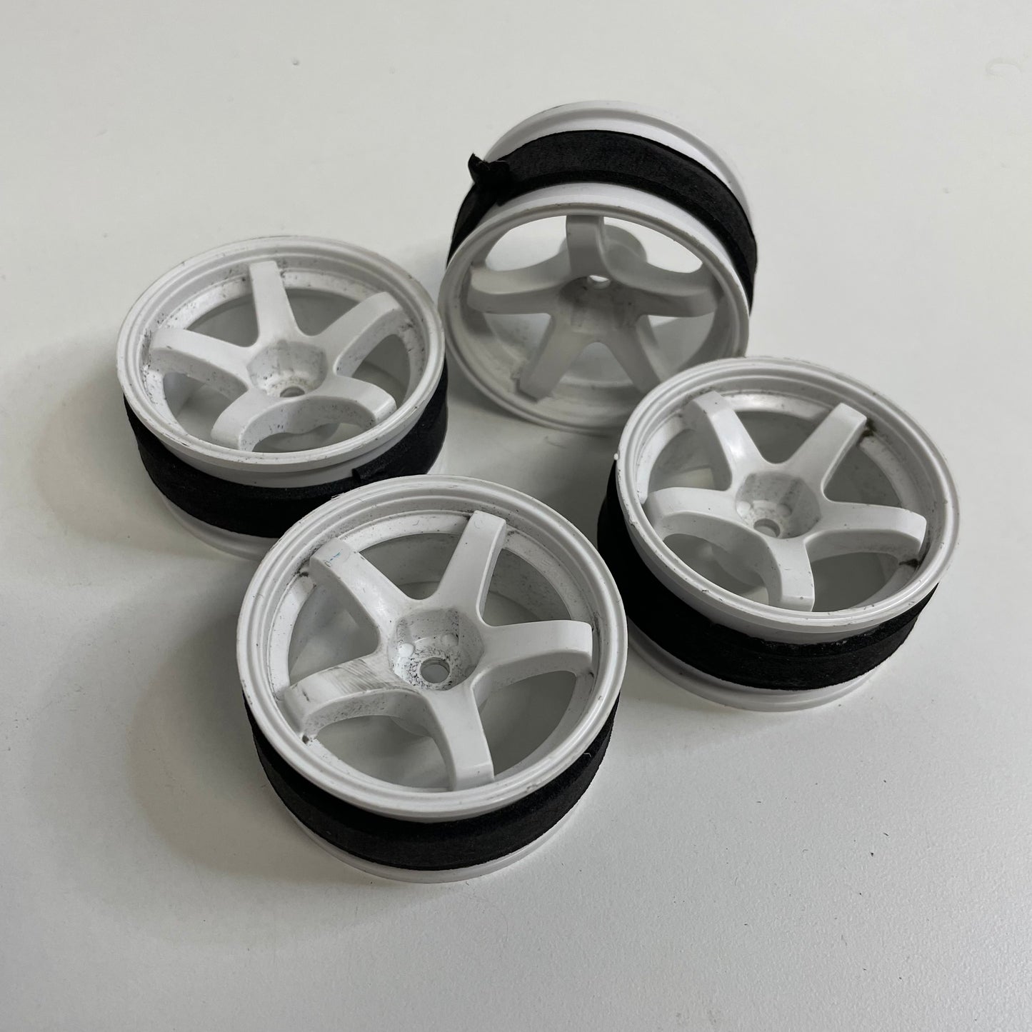 Overdose White Valino Wheels Offset 7 26mm Spec R