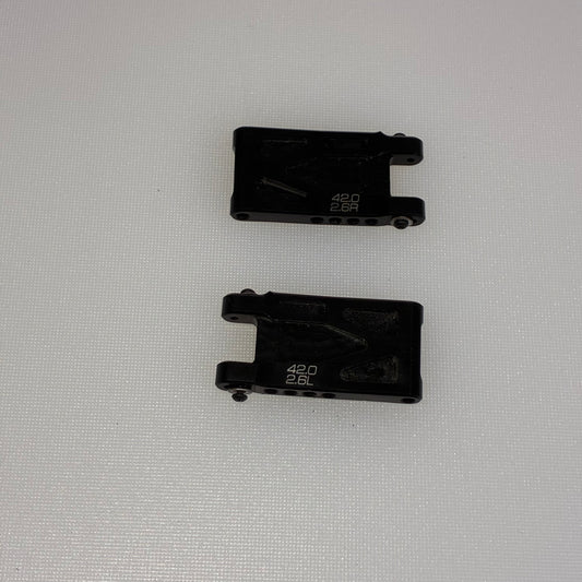 Reve D Resin Rear Lower Arms 42.0 2.6