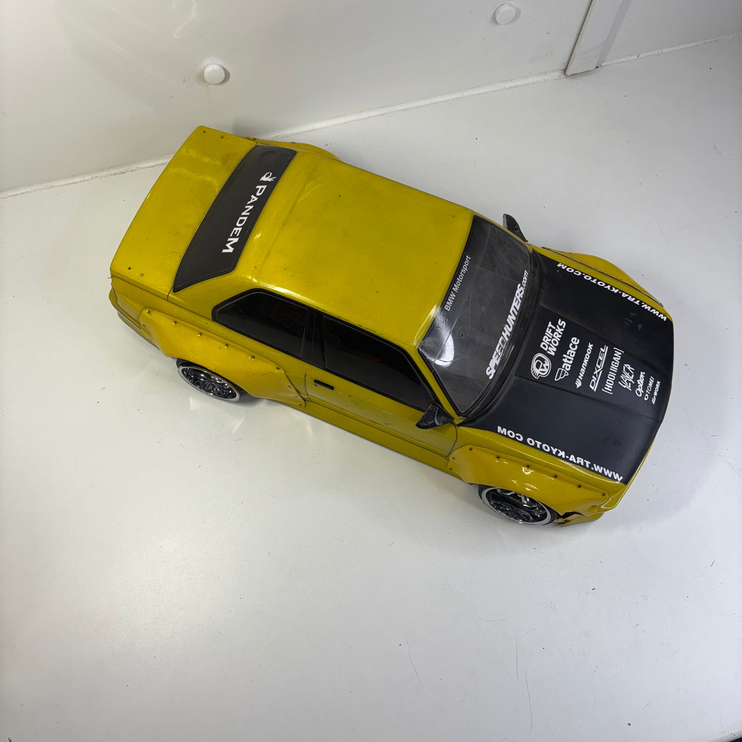 BMW E30 Widebody Bodyshell Pandem Yellow
