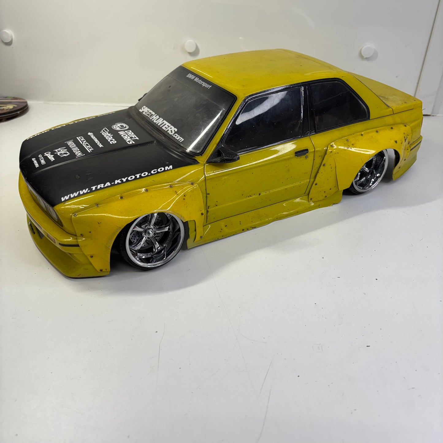BMW E30 Widebody Bodyshell Pandem Yellow