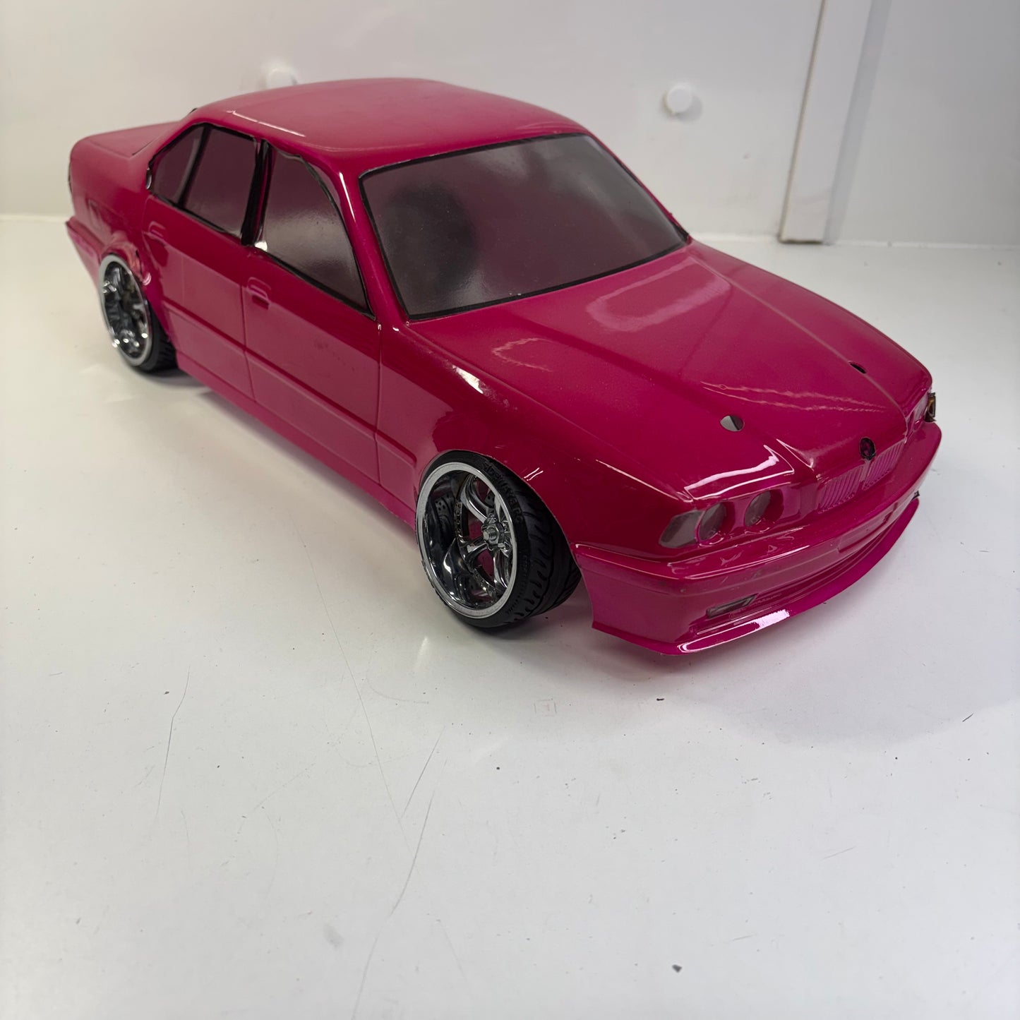 BMW E34 5 Series Pink Bodyshell