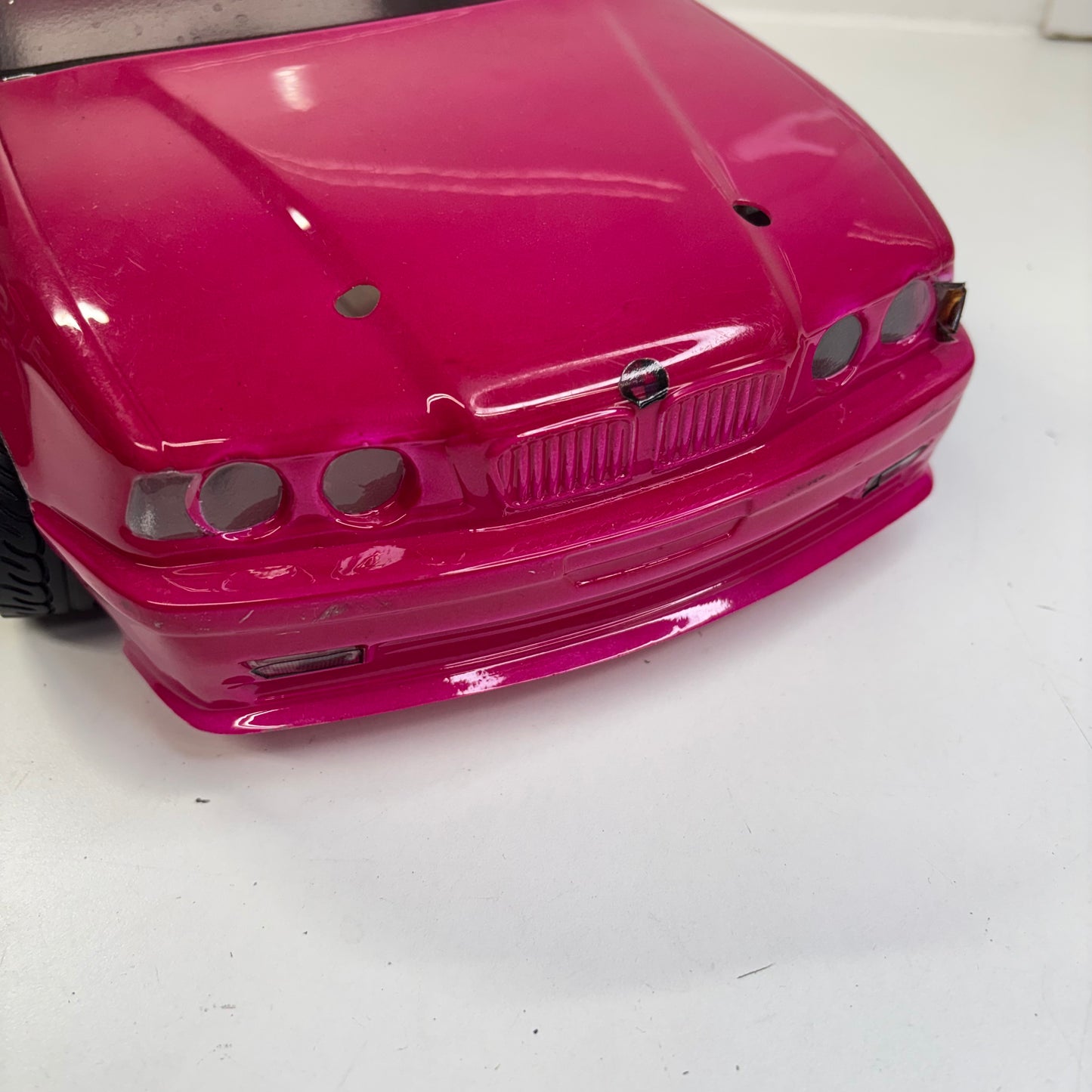 BMW E34 5 Series Pink Bodyshell