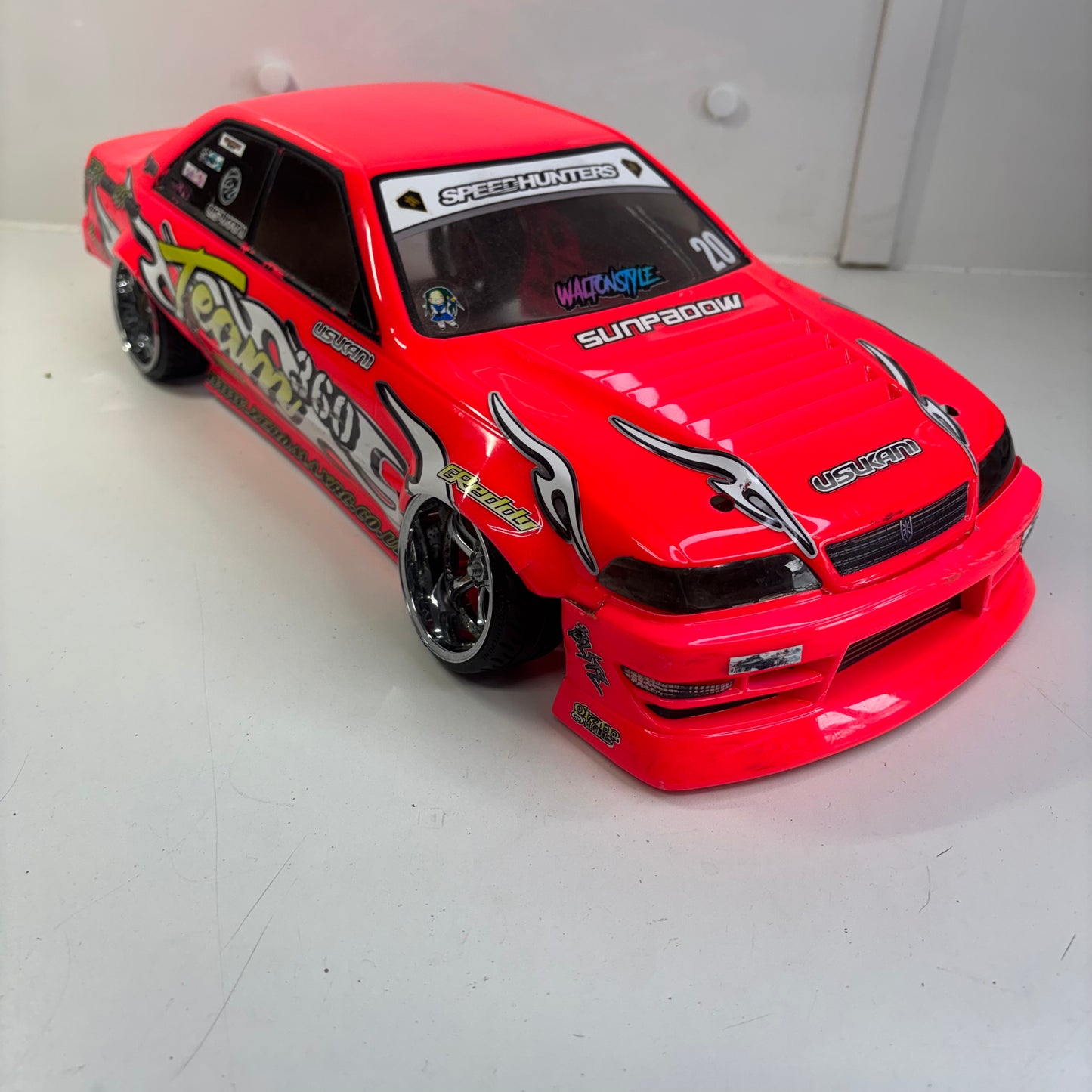 Yokomo Toyota Chaser JZX Mark 2 Pink Team 360