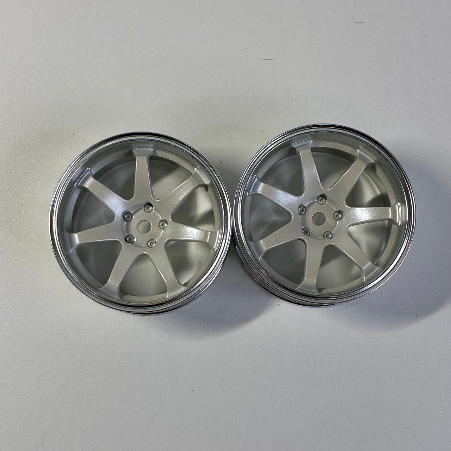 Yokomo Silver White Wheels Offset 9 Pair