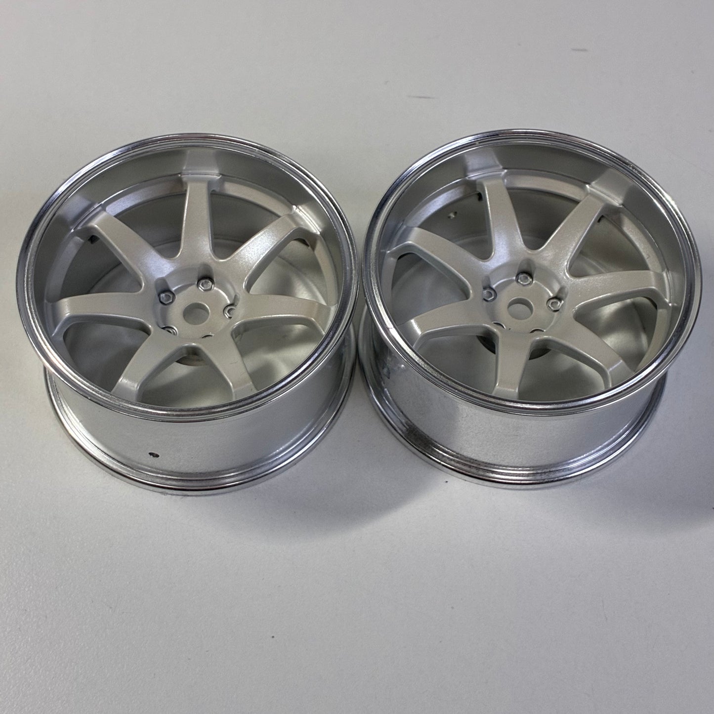 Yokomo Silver White Wheels Offset 9 Pair