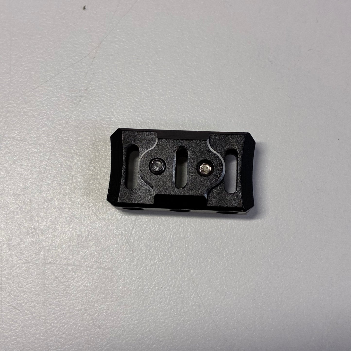 Slidelogy 3 Wire Cable Clamp Black Alloy