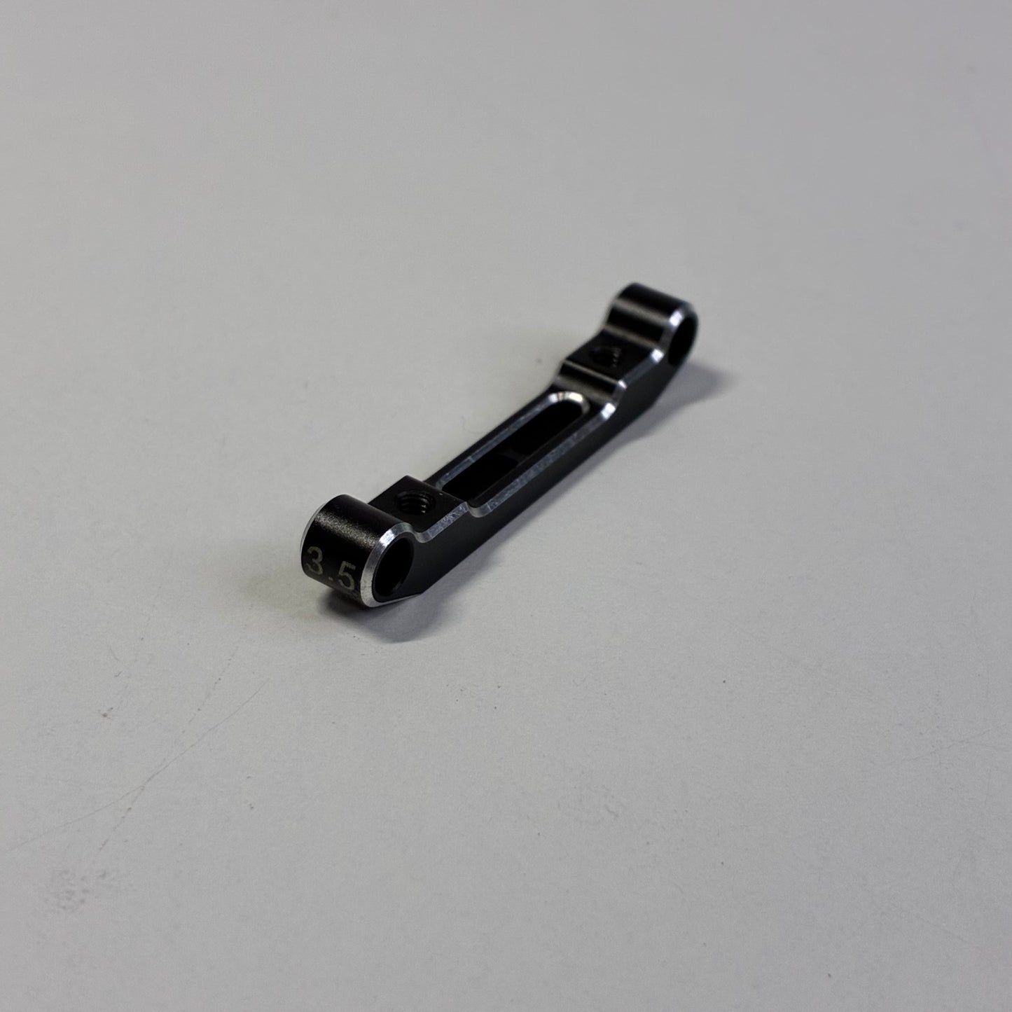 Yokomo 3.5 Black Alloy Suspension Mount